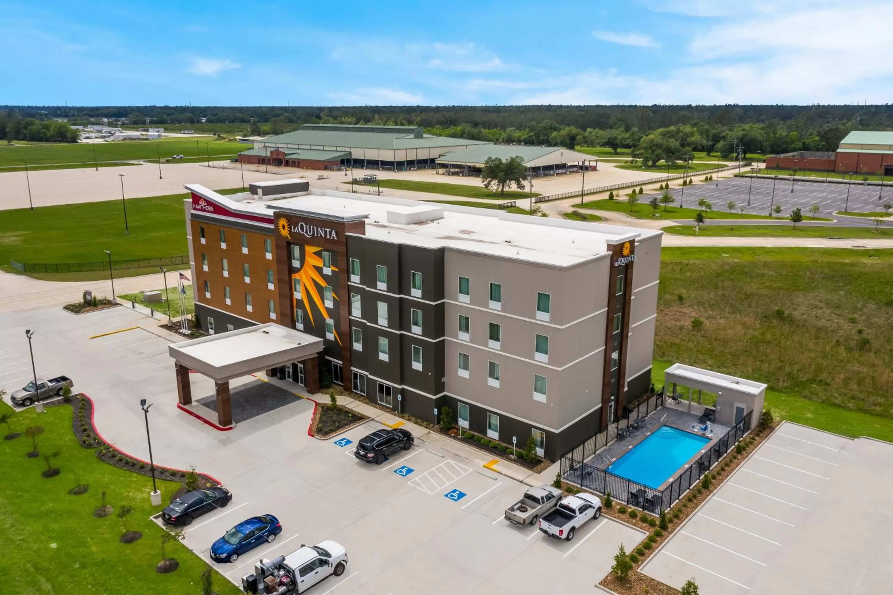 Hawthorn Extended Stay by Wyndham Sulphur Lake Charles