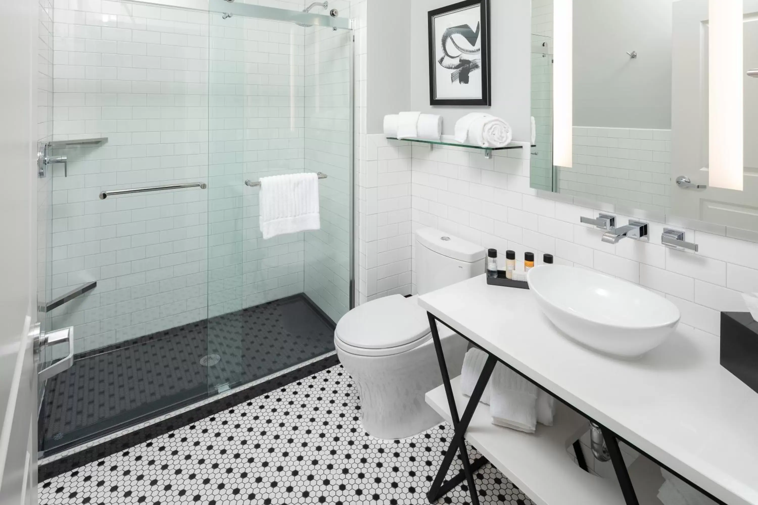 Standard Queen Room with Two Queen Beds in Hotel On Phillips Standard Queen Room with Two Queen Beds in Hotel On Phillips