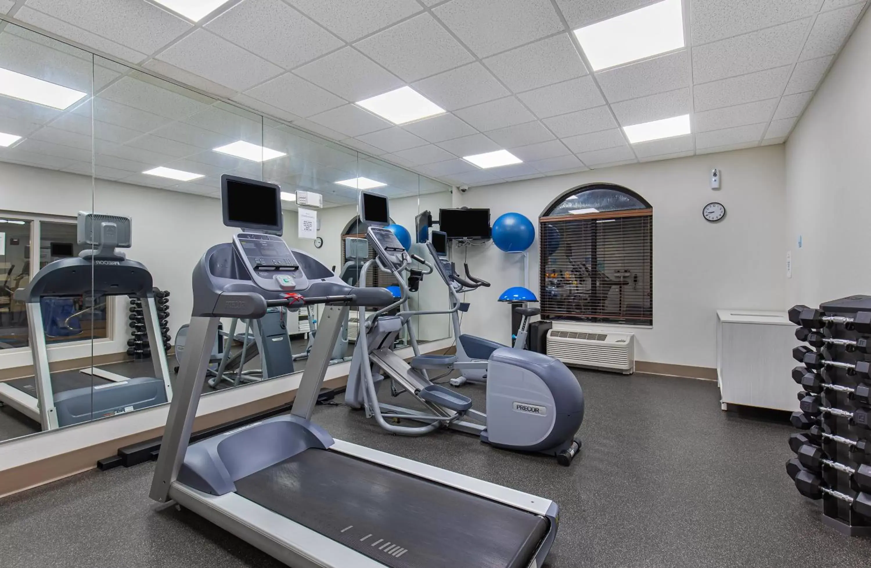 Fitness centre/facilities, Fitness Center/Facilities in Holiday Inn Express Hotel & Suites Mount Juliet - Nashville Area, an IHG Hotel