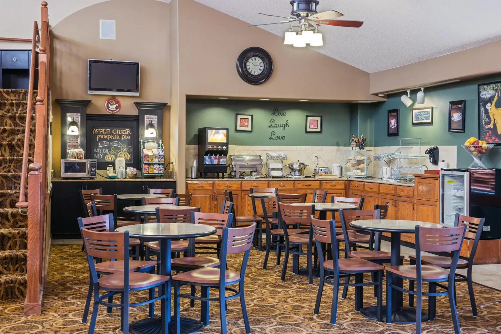 Breakfast, Restaurant/Places to Eat in AmericInn by Wyndham Peoria