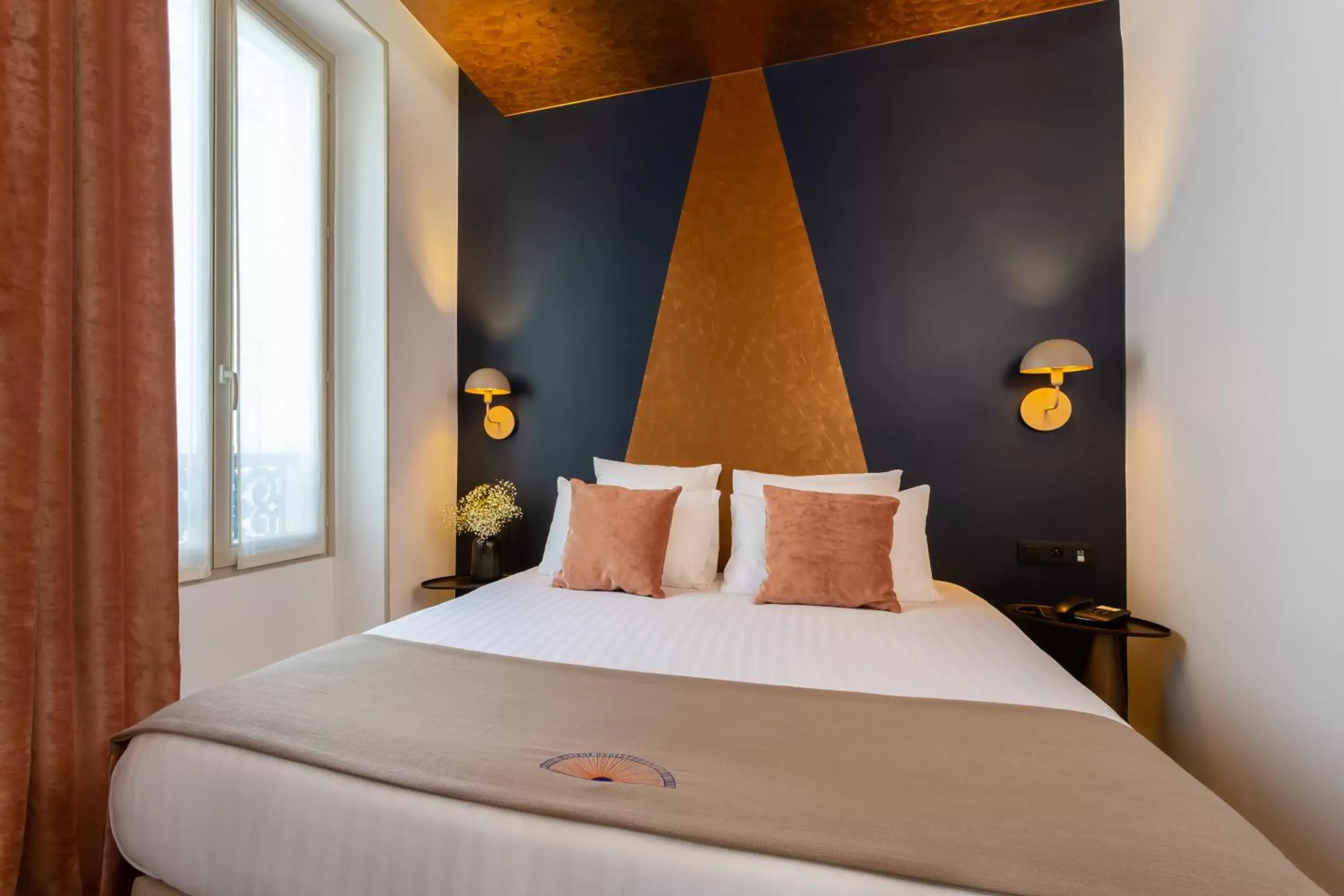 Bedroom, Bed in Hotel Sacha