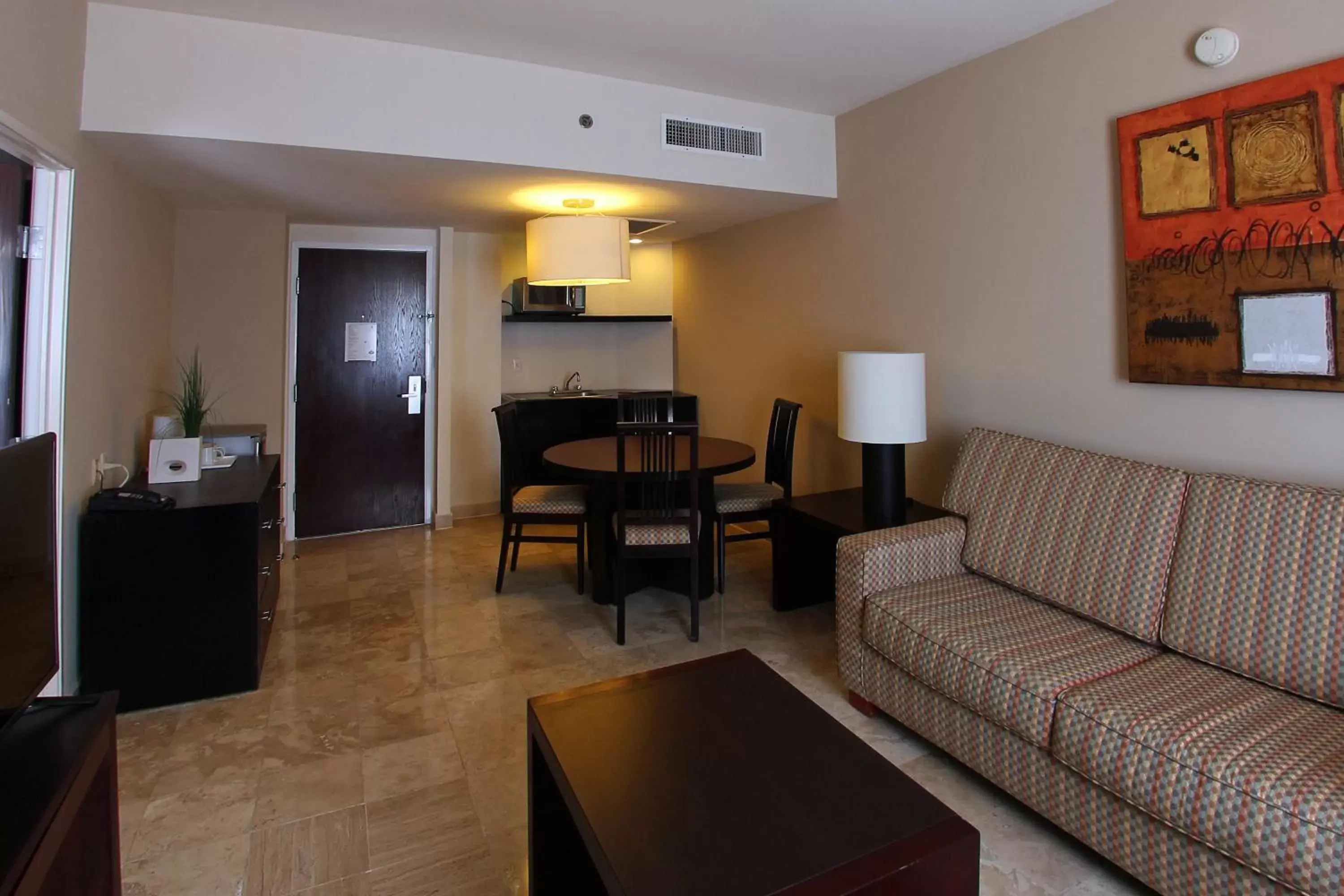 Photo of the whole room, Seating Area in Fiesta Inn Coatzacoalcos