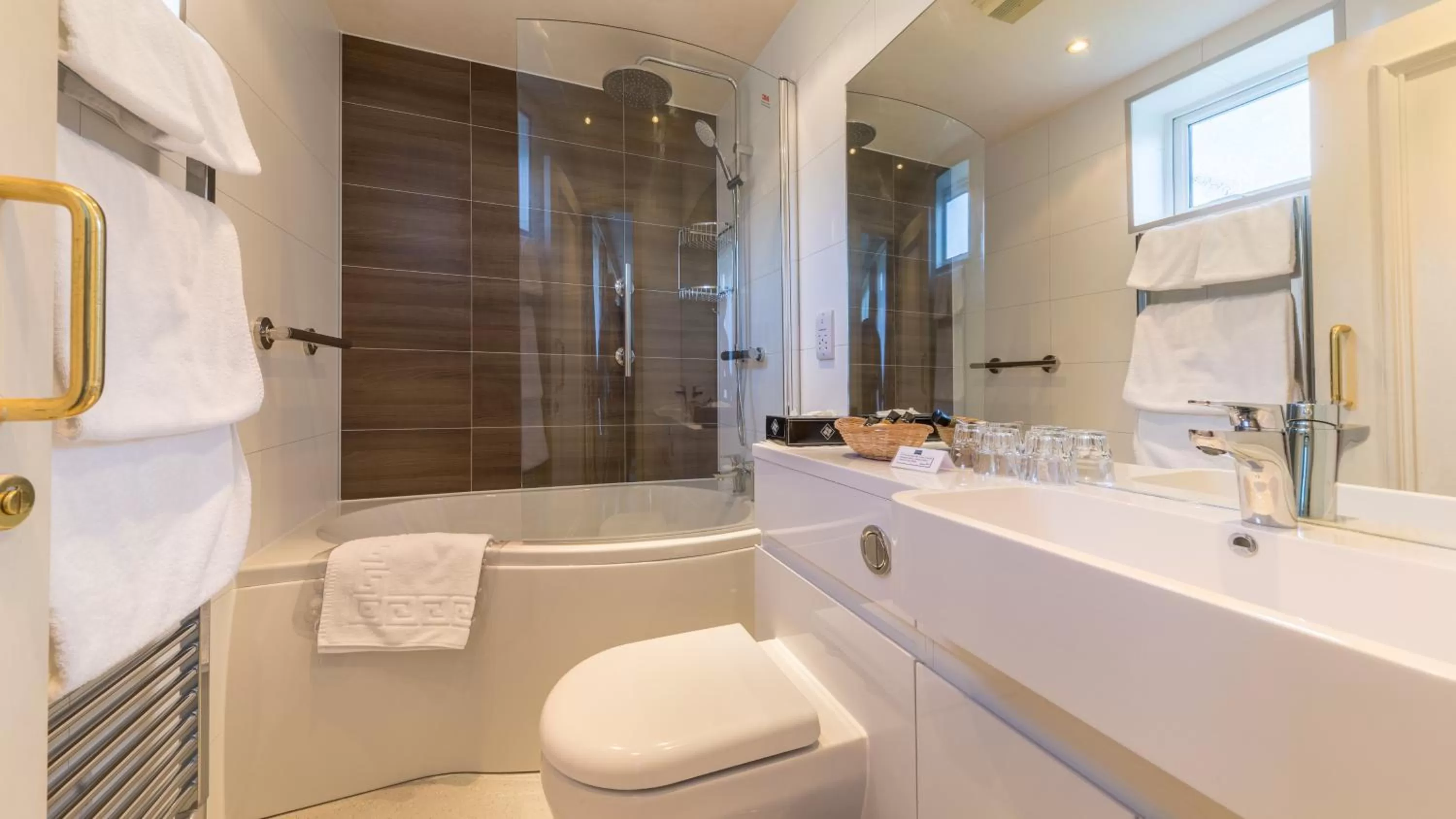 Bathroom in Langstone Cliff Hotel