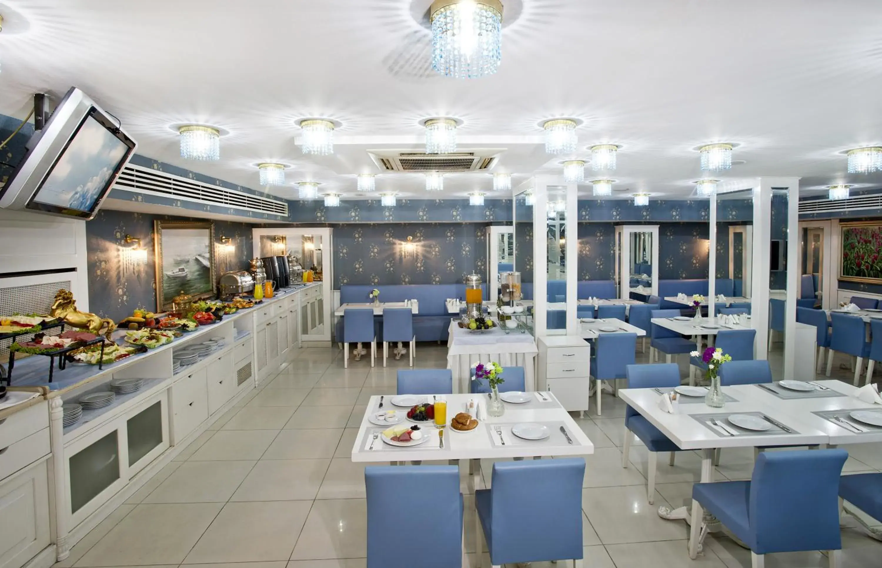 Restaurant/Places to Eat in Eterno Hotel