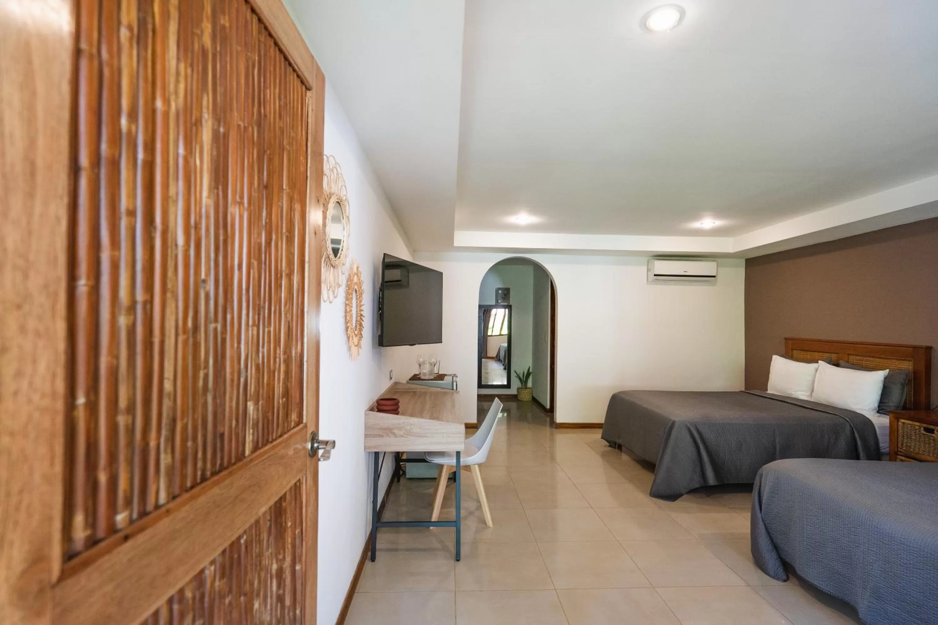 Photo of the whole room, Bed in Hotel Arco Iris