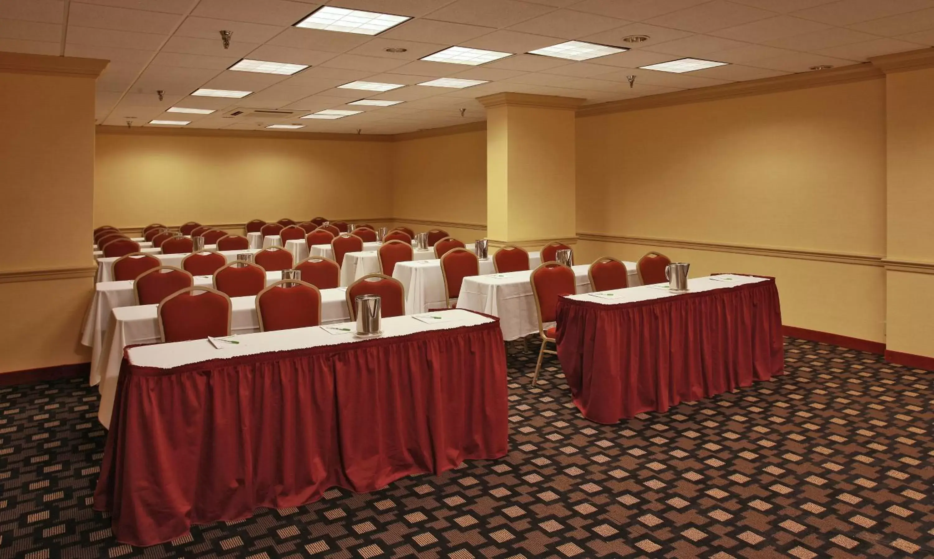 Meeting/conference room in Holiday Inn Washington-Central/White House, an IHG Hotel