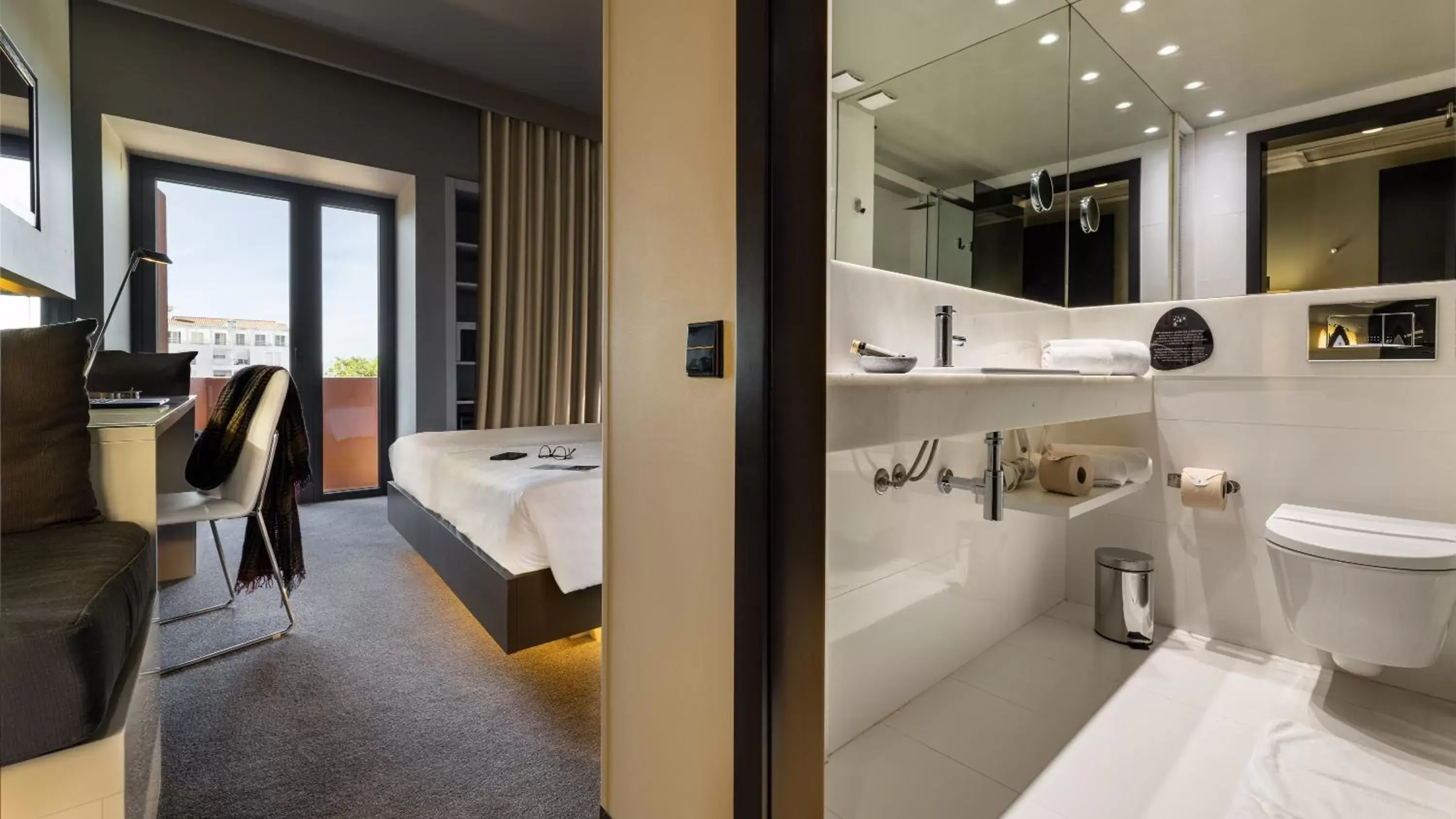 Bedroom in Vitoria Stone Hotel Bedroom in Vitoria Stone Hotel