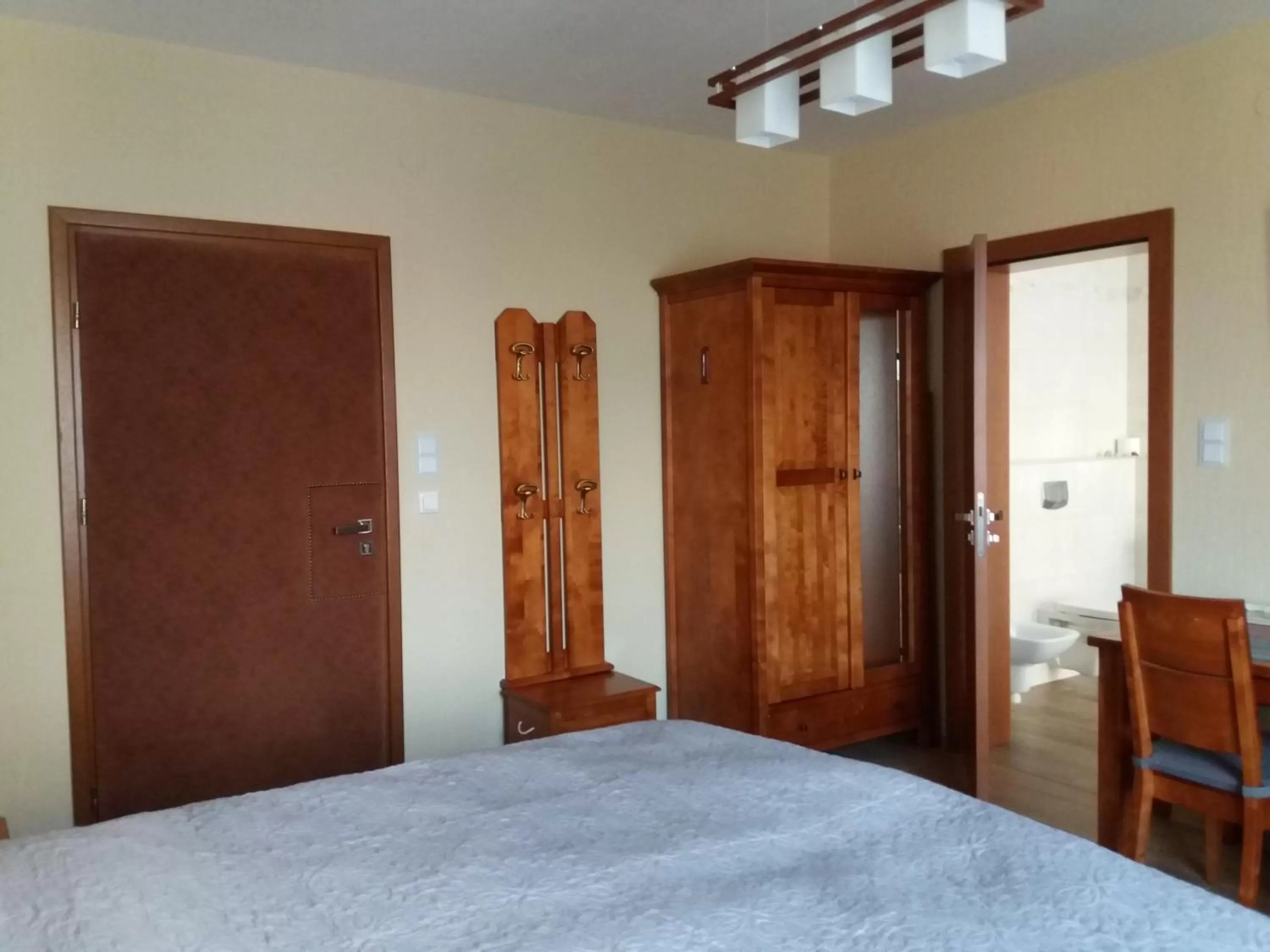 Bedroom, Bed in Jaśminowe Ogrody