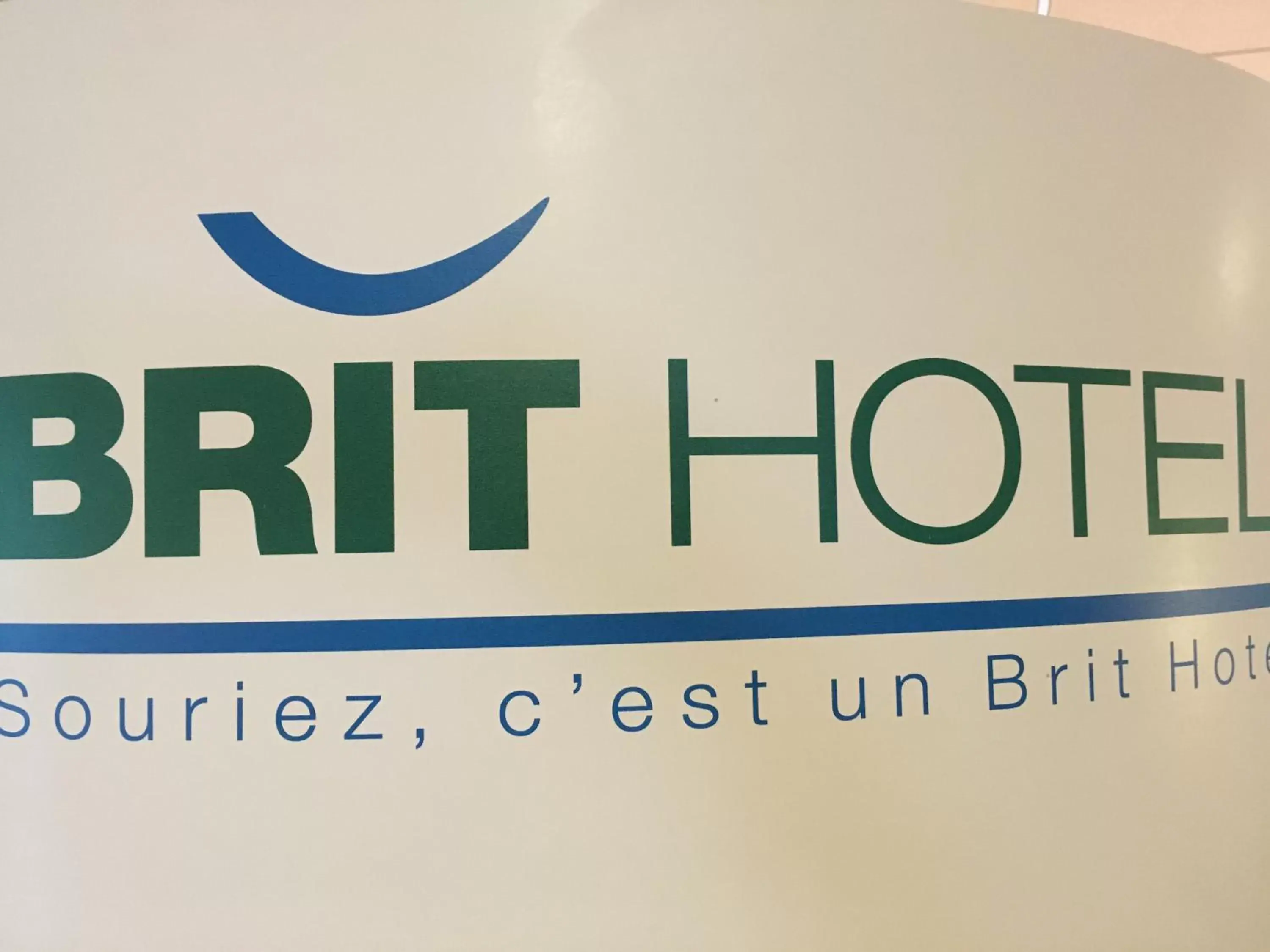 Logo/Certificate/Sign, Logo/Certificate/Sign/Award in Brit Hotel Poitiers Beaulieu