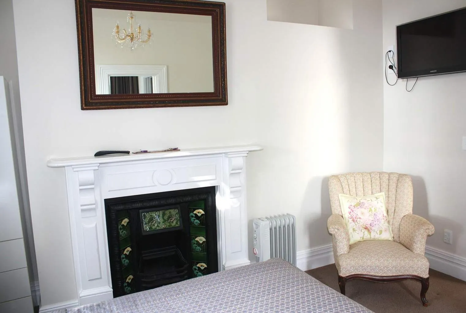 Bed in Ponsonby Manor