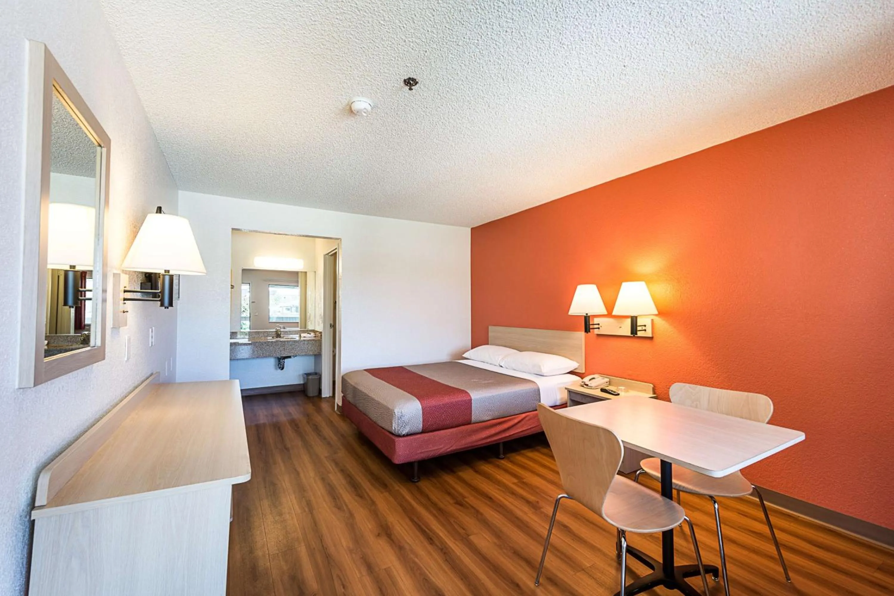 Bedroom, Bed in Motel 6-Sparks, NV - Airport - Sparks