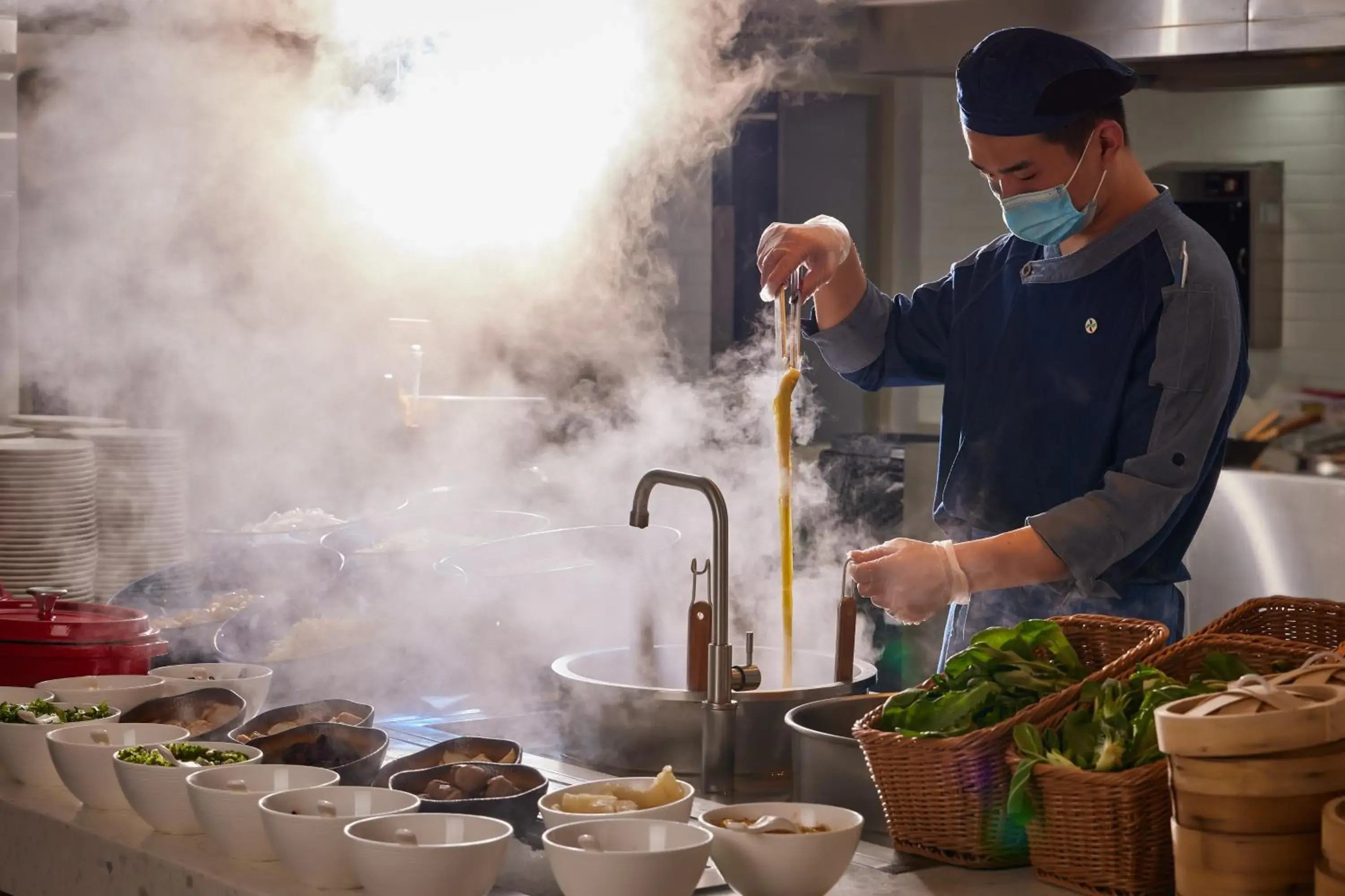 Breakfast, Kitchen/Kitchenette in Four Points by Sheraton Shenzhen Bao'an