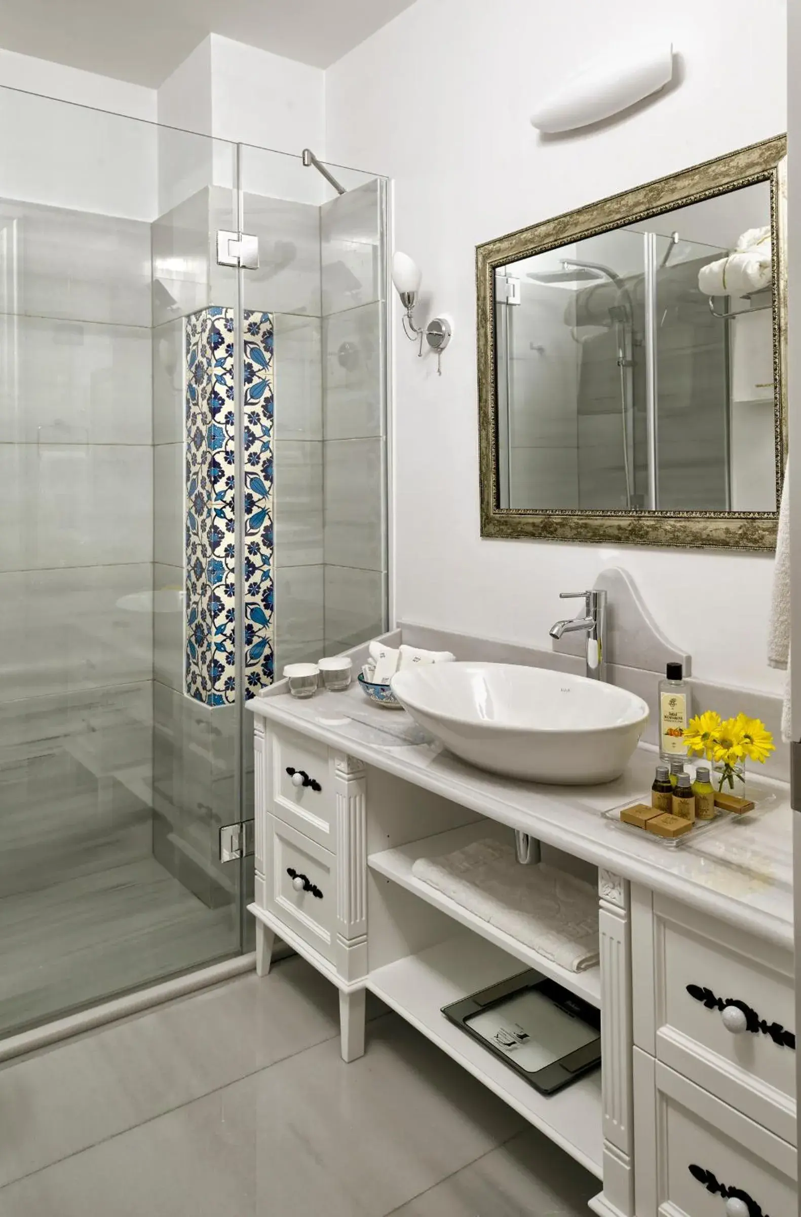 Shower, Bathroom in Nexthouse Pera Hotel