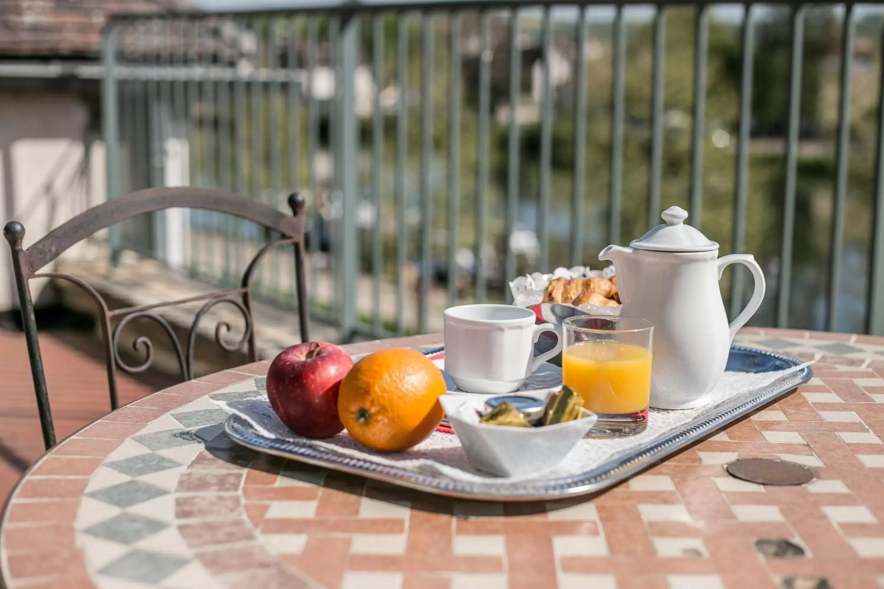 Food and drinks in Hôtel Le Maxime - Best Western Signature Collection Food and drinks in Hôtel Le Maxime - Best Western Signature Collection