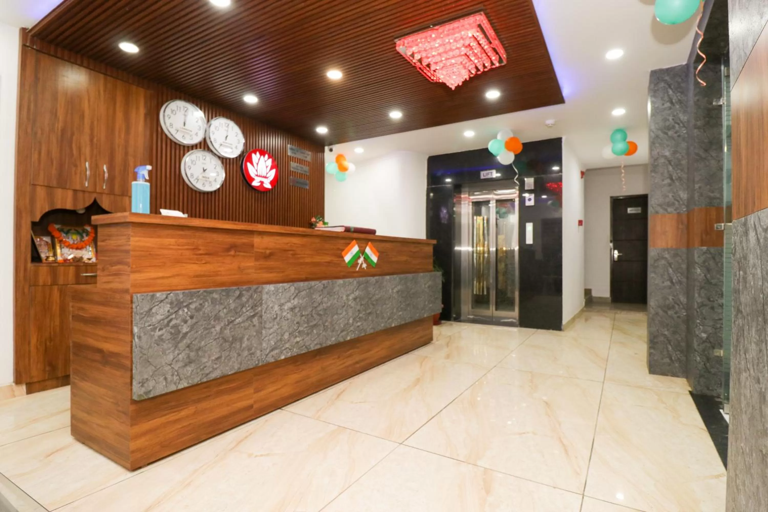 Lobby or reception in Airport Hotel Shivaka Inn