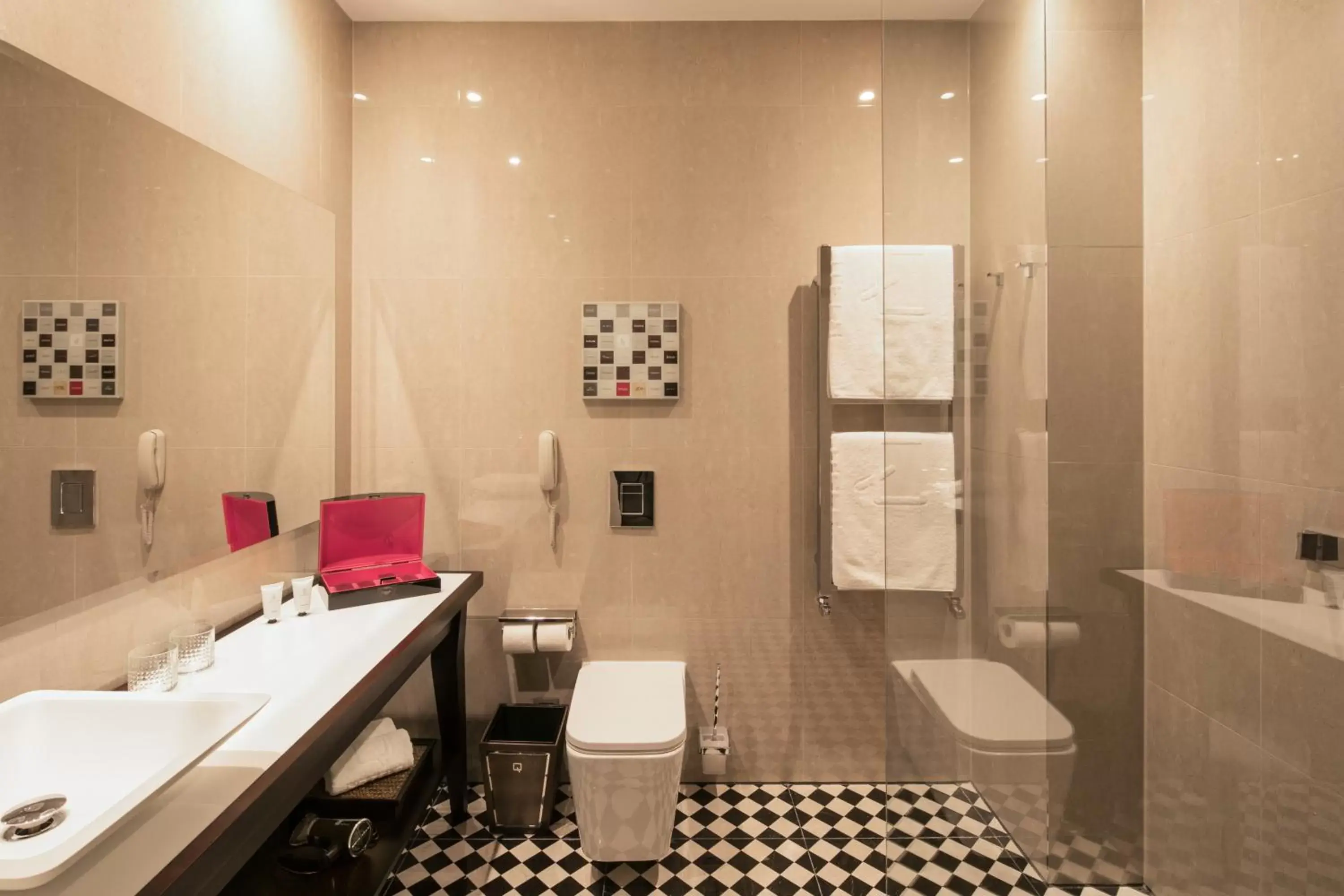Bathroom in Quentin Prague Hotel
