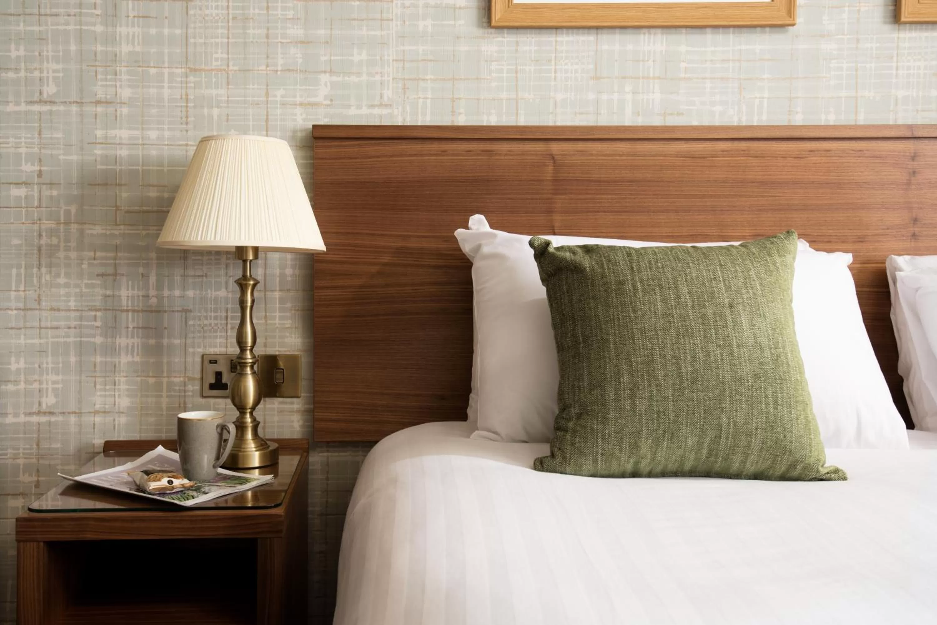 Bedroom, Bed in The Black Swan - The Inn Collection Group