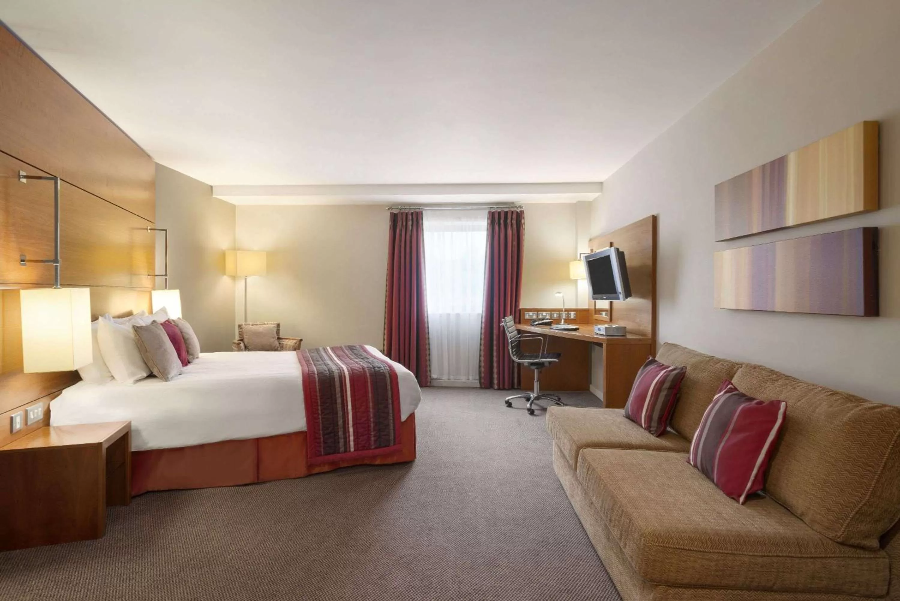 Executive Double Room - Non-Smoking in Ramada Plaza Wrexham