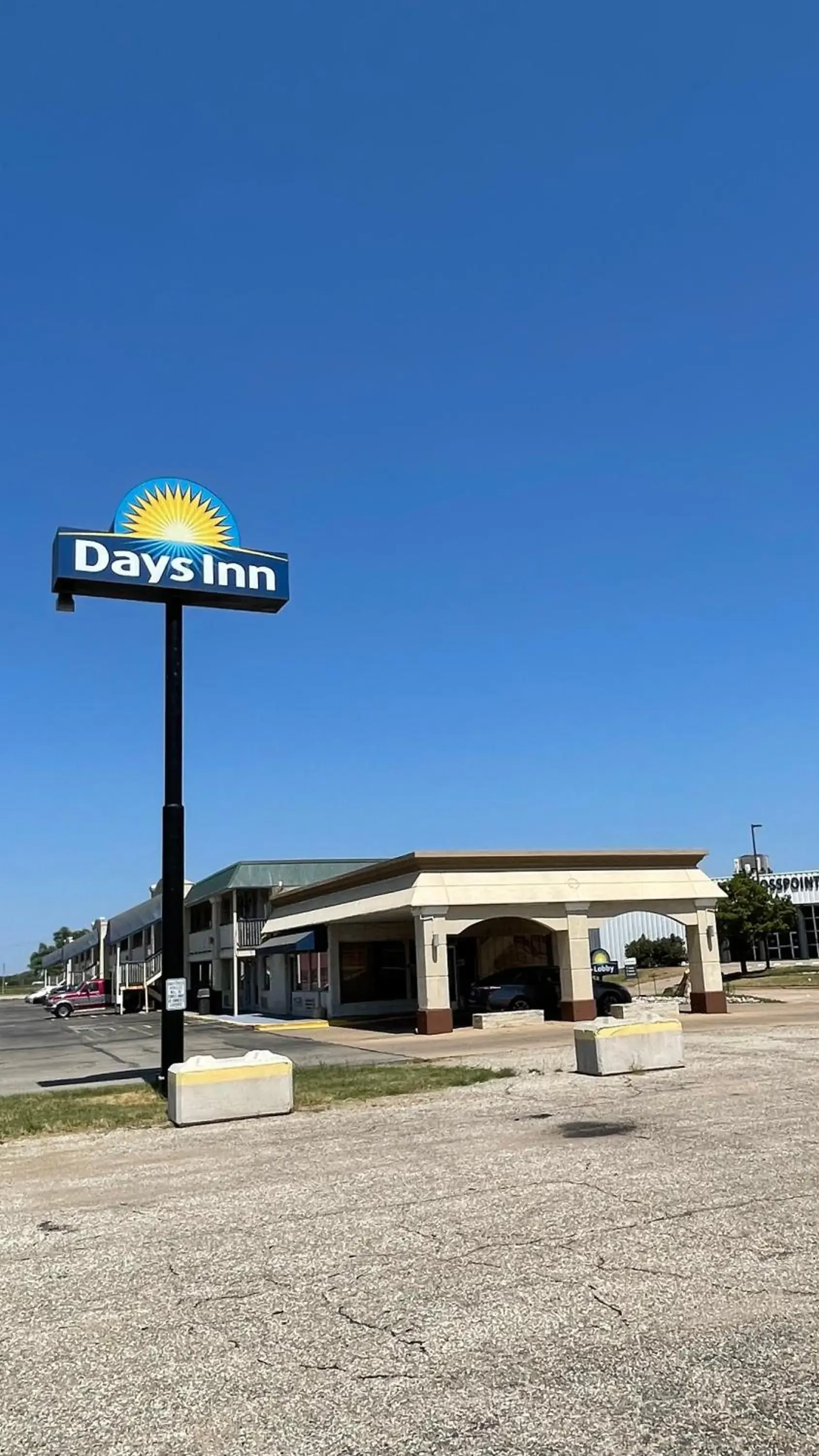 Property Building in Days Inn by Wyndham Salina South