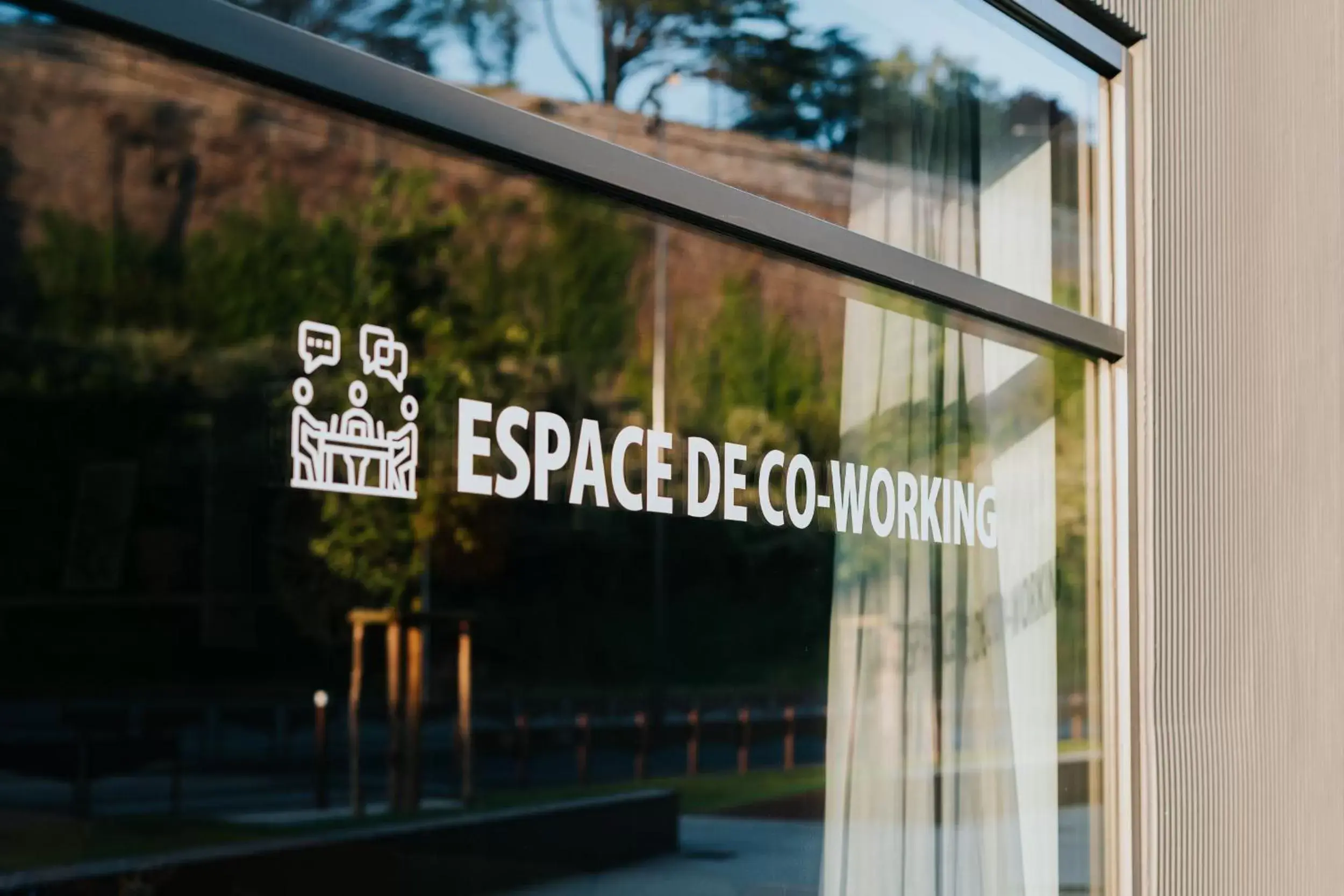 Facade/entrance in Mercure Brest Centre Port Facade/entrance in Mercure Brest Centre Port