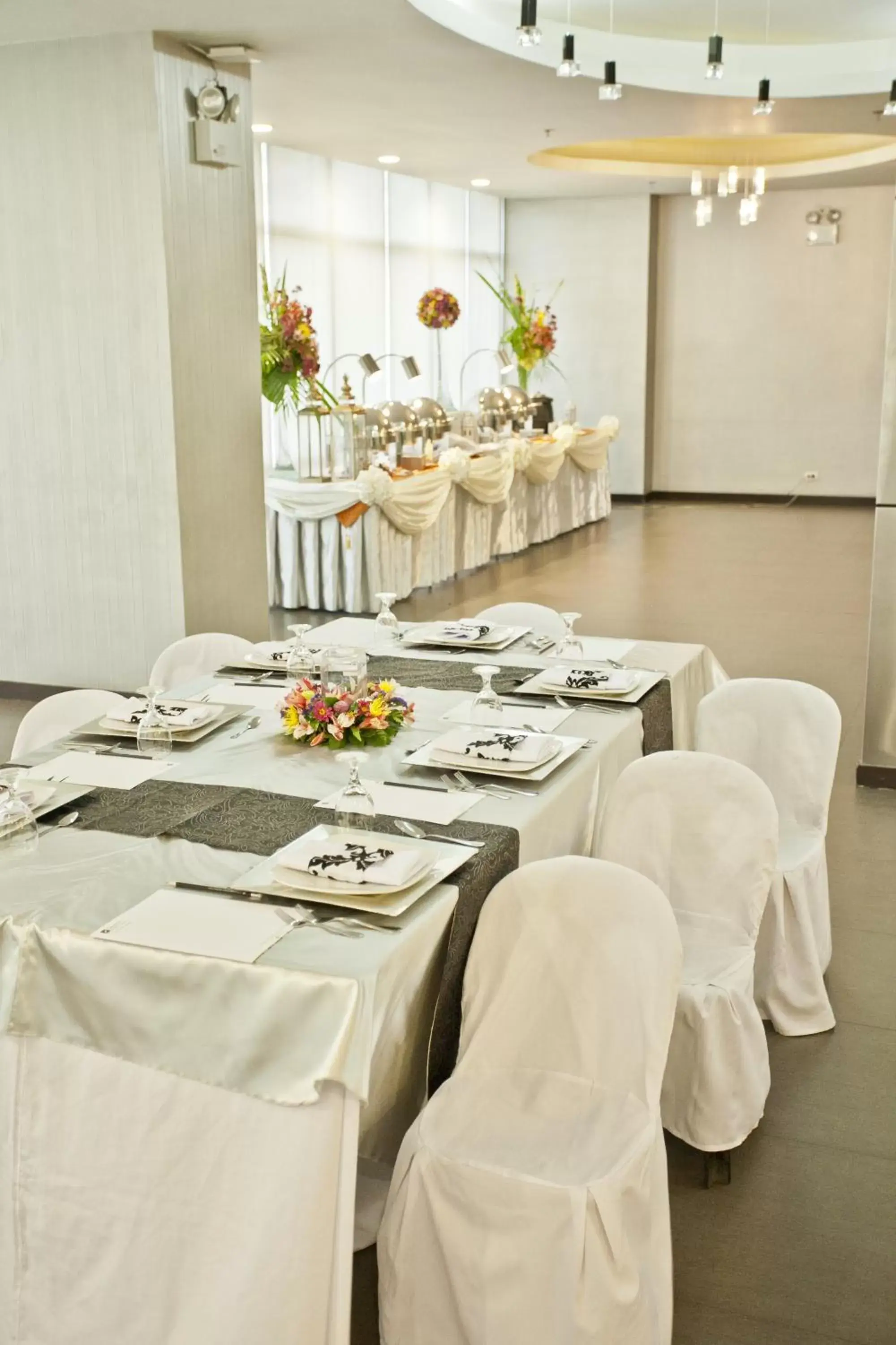 Banquet/Function facilities, Banquet Facilities in The Exchange Regency Residence Hotel Managed by HII