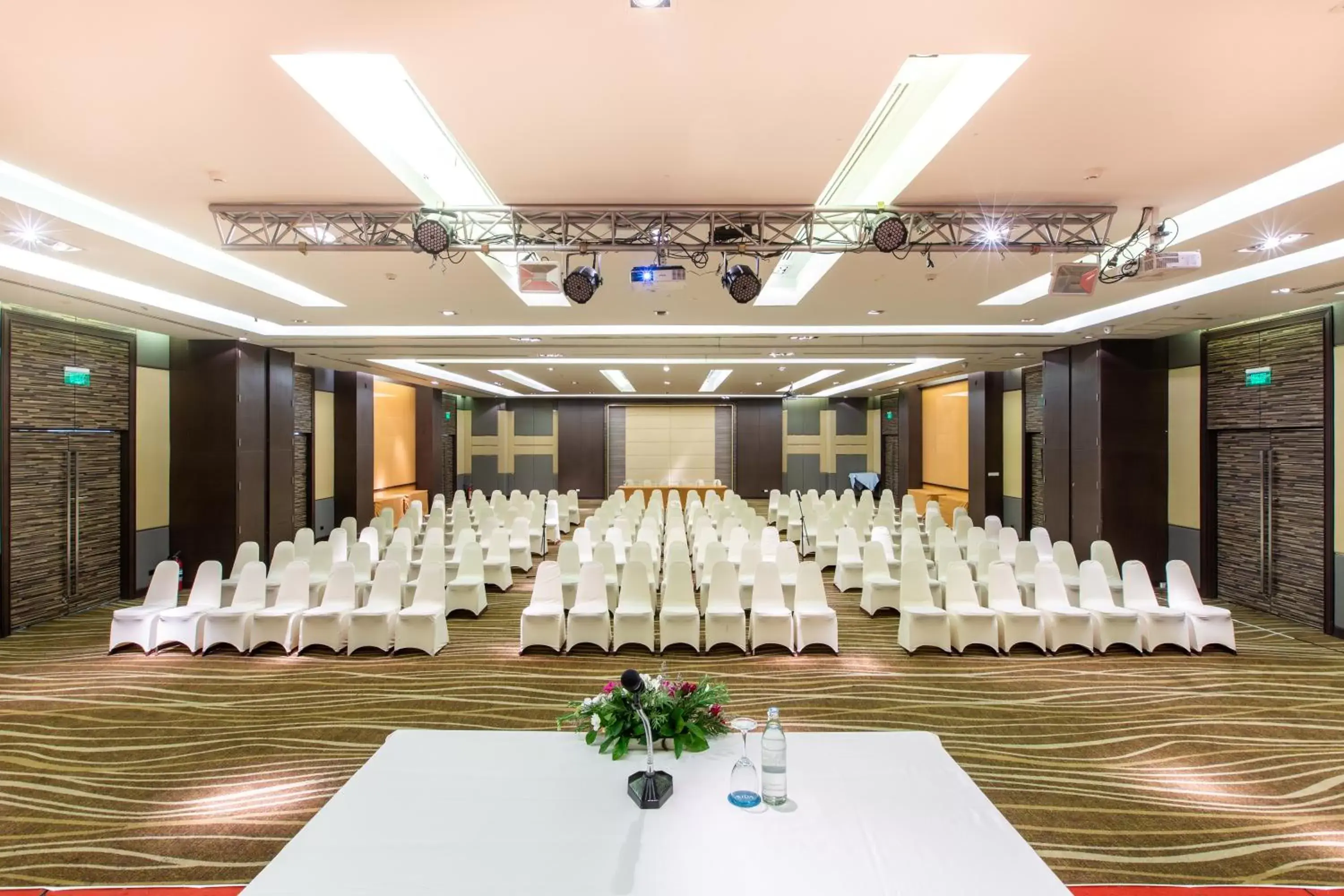Banquet/Function facilities in Mida Hotel Don Mueang Airport