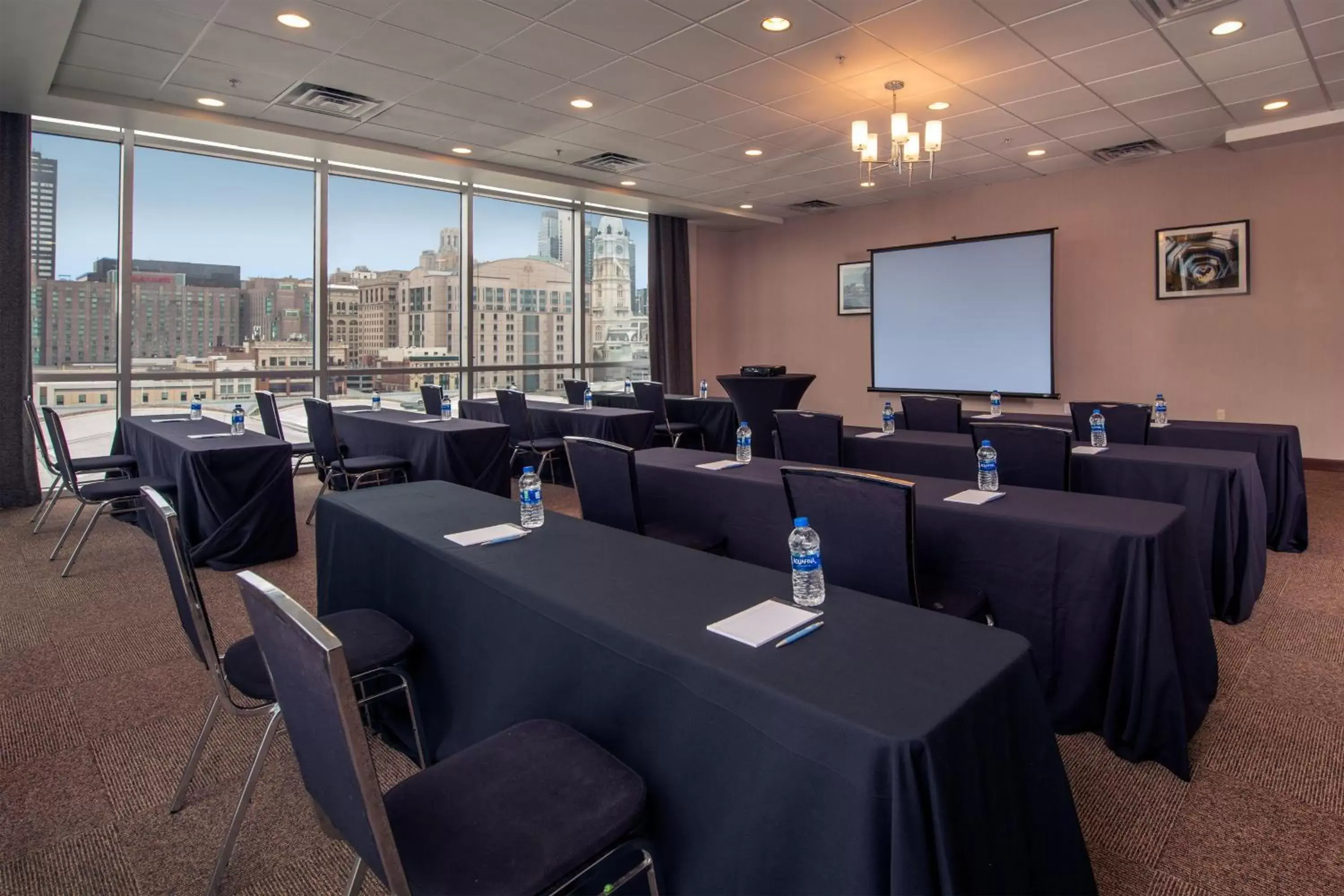 Meeting/conference room in Four Points Philadelphia City Center