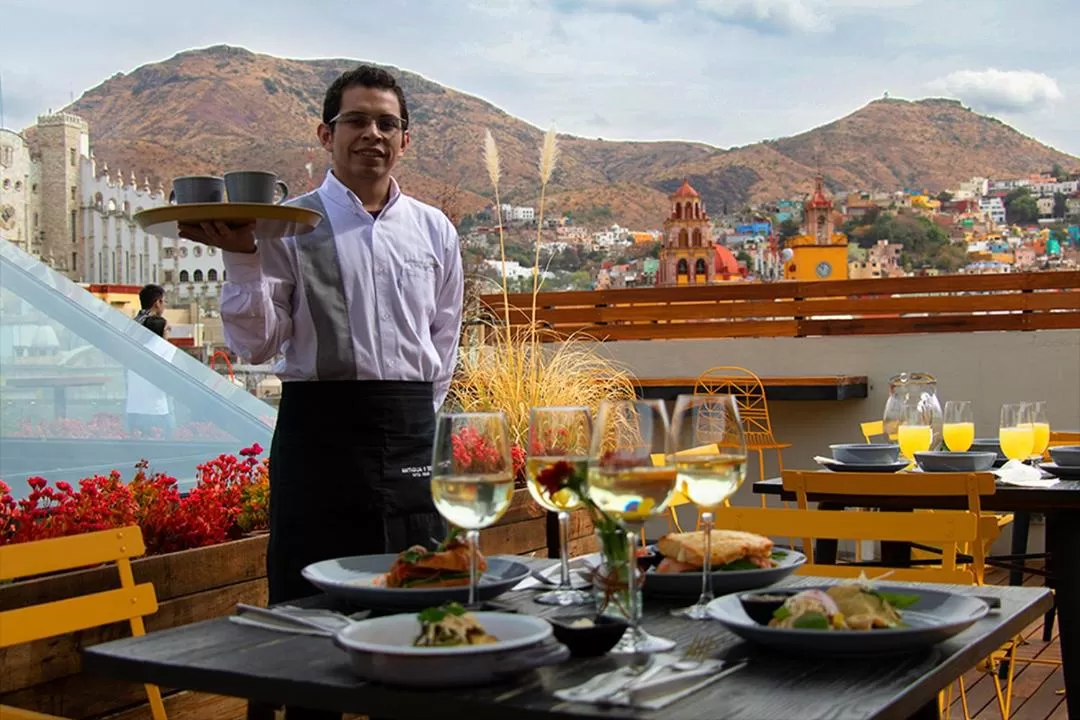 Banquet/Function facilities in Antigua Trece Hotel Fusión