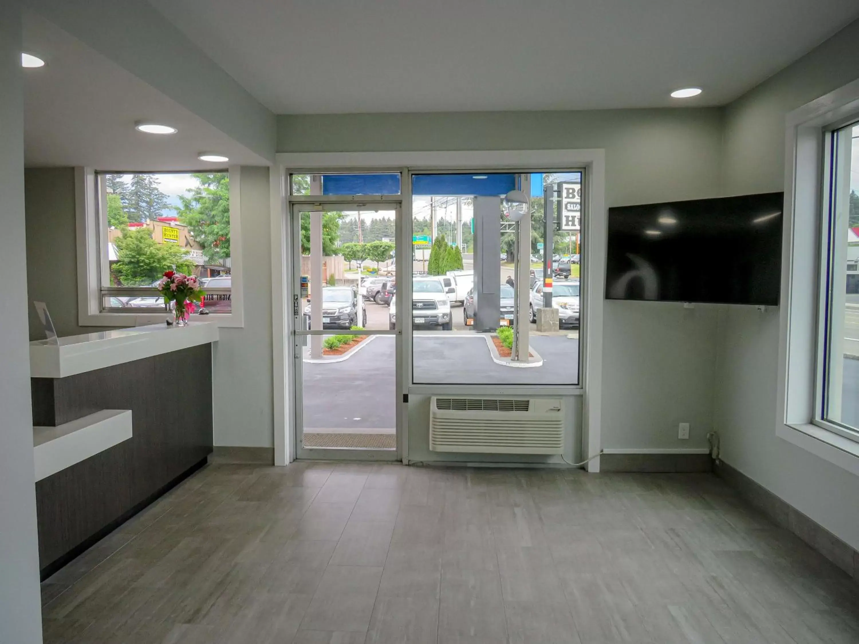 Lobby or reception in Motel 6 Tigard, Or - Portland Southwest