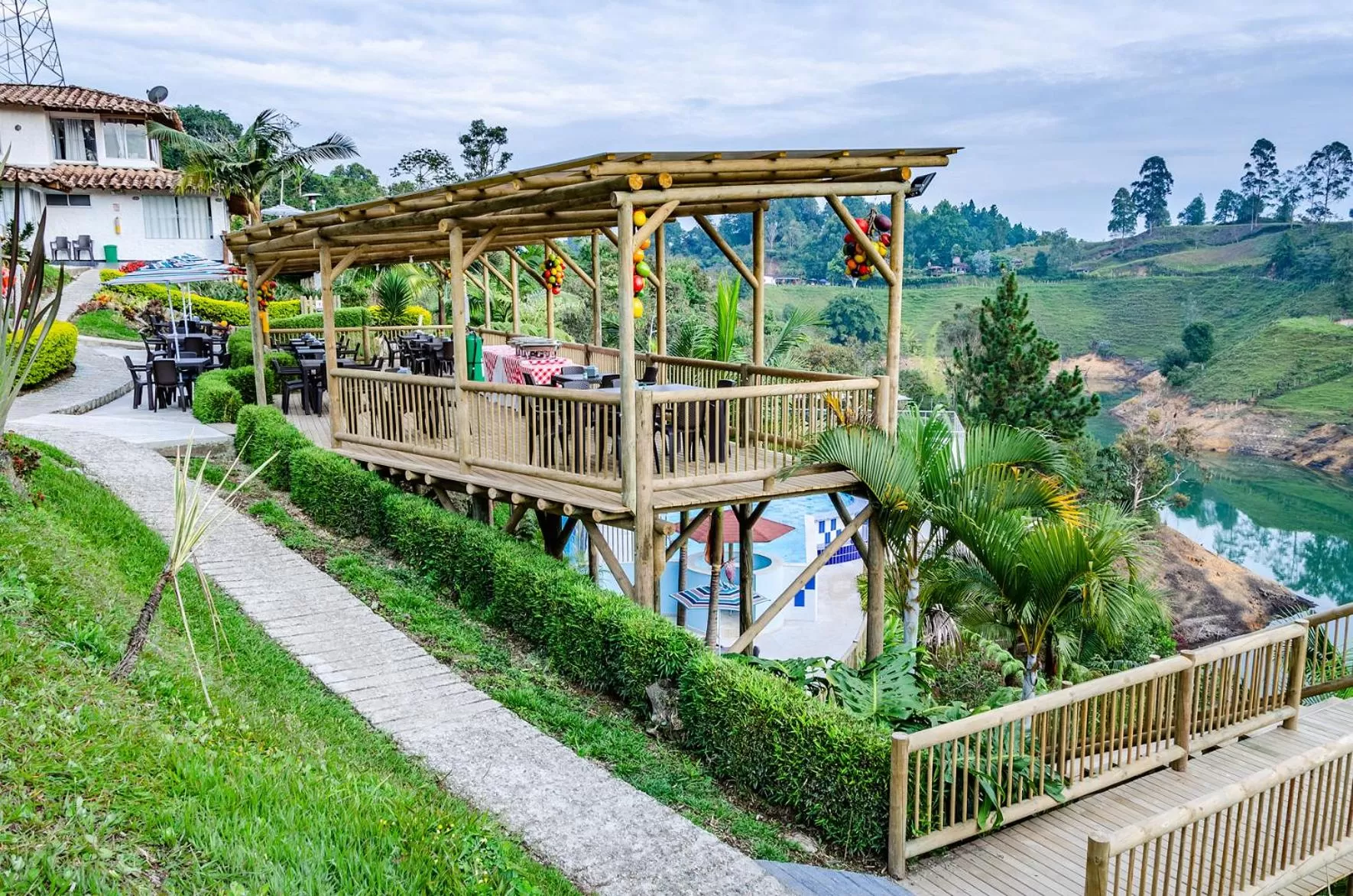 Restaurant/places to eat in Hotel Santa Maria de las Aguas Peñol