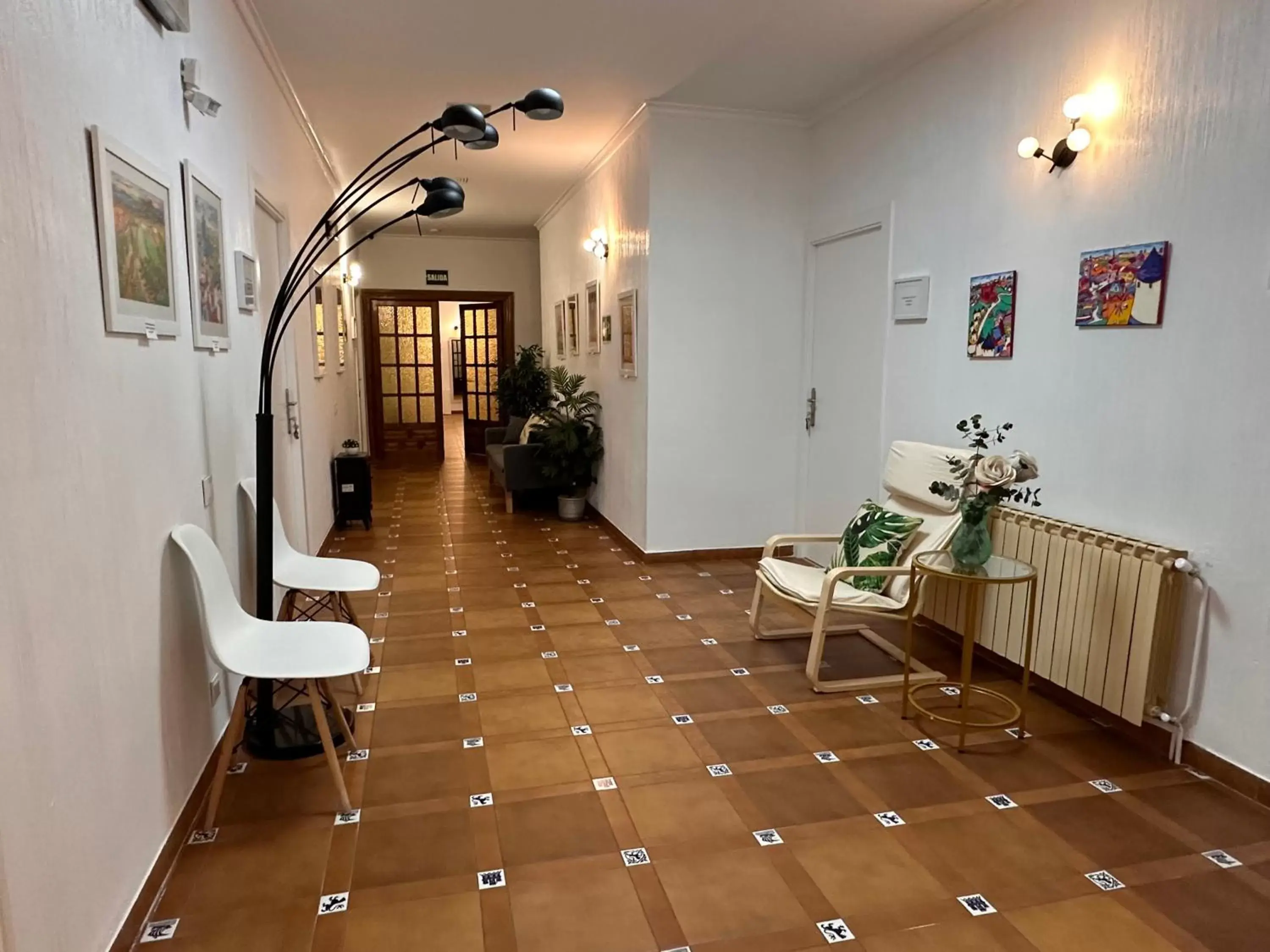 Living room, Lobby/Reception in Hotel Consuegra
