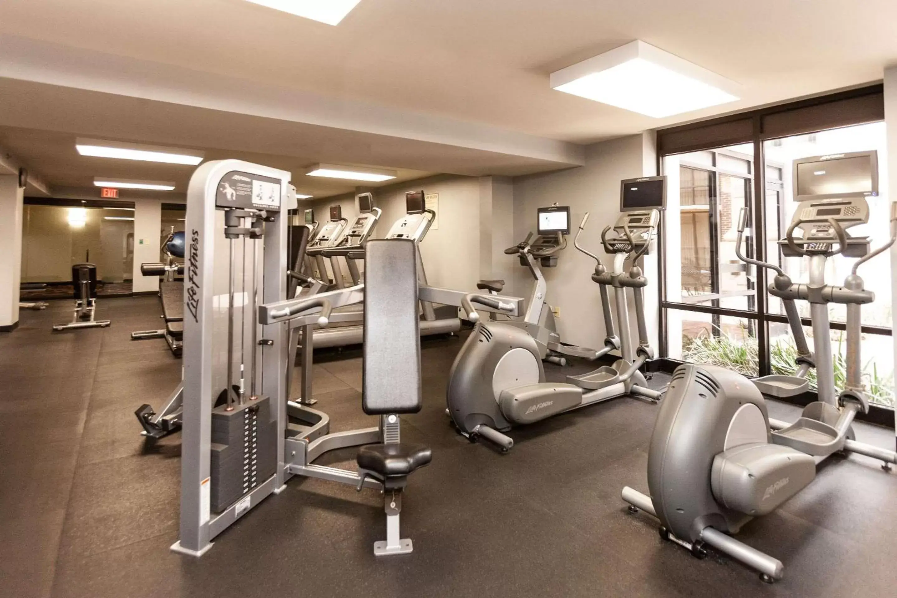 Fitness centre/facilities, Fitness Center/Facilities in Clarion Hotel New Orleans - Airport & Conference Center