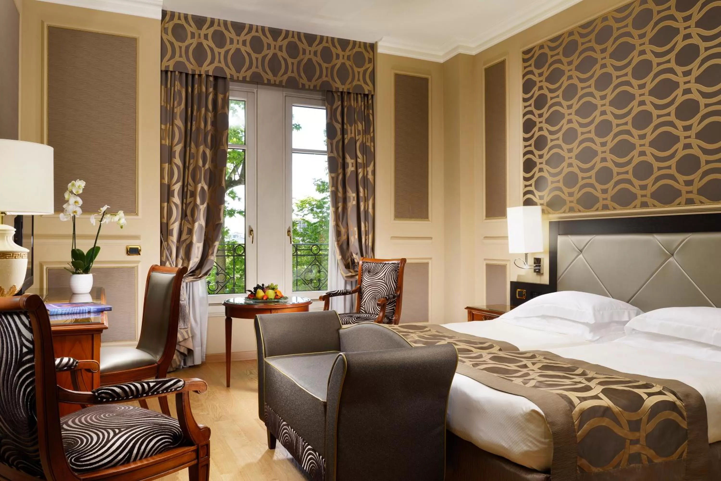 Bedroom, Bed in Grand Visconti Palace