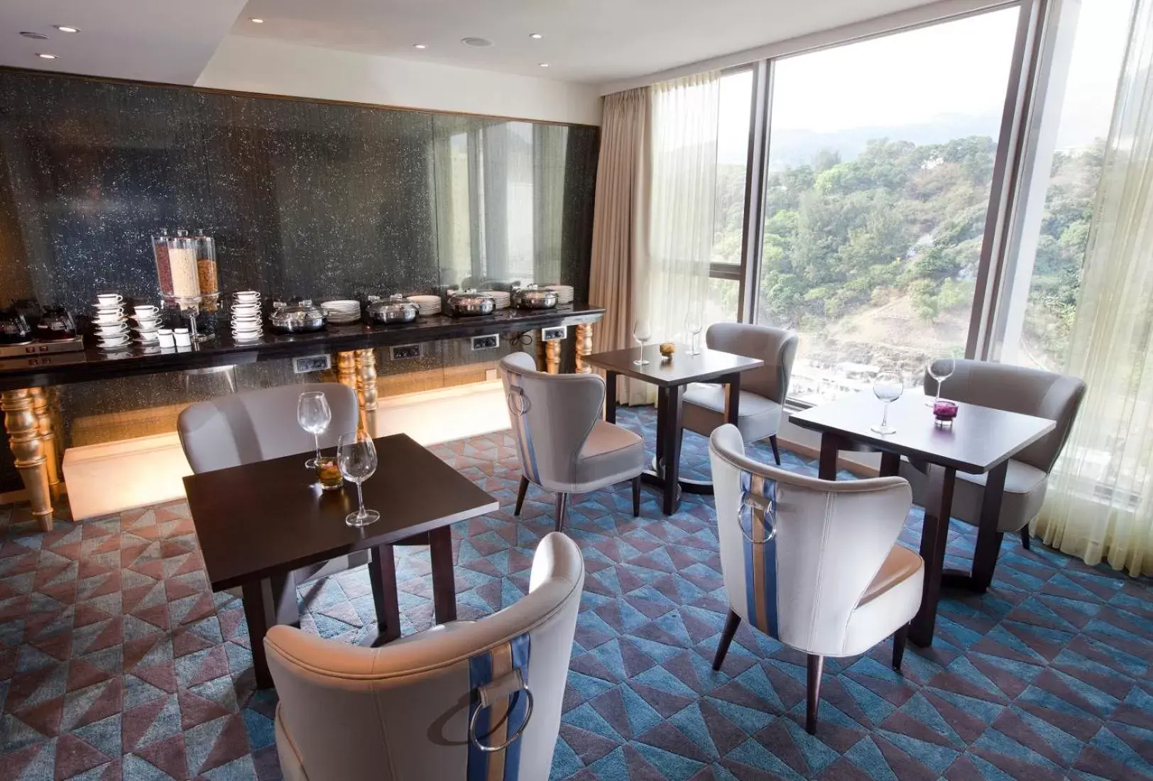 Lounge or bar, Restaurant/Places to Eat in Dorsett Tsuen Wan, Hong Kong