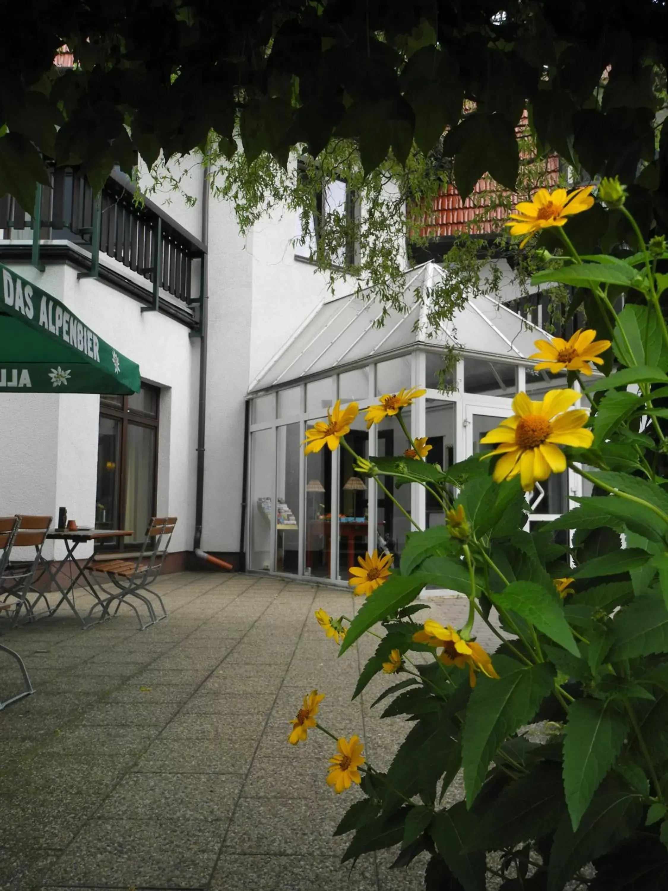 Facade/entrance, Property Building in Waldhotel Wandlitz