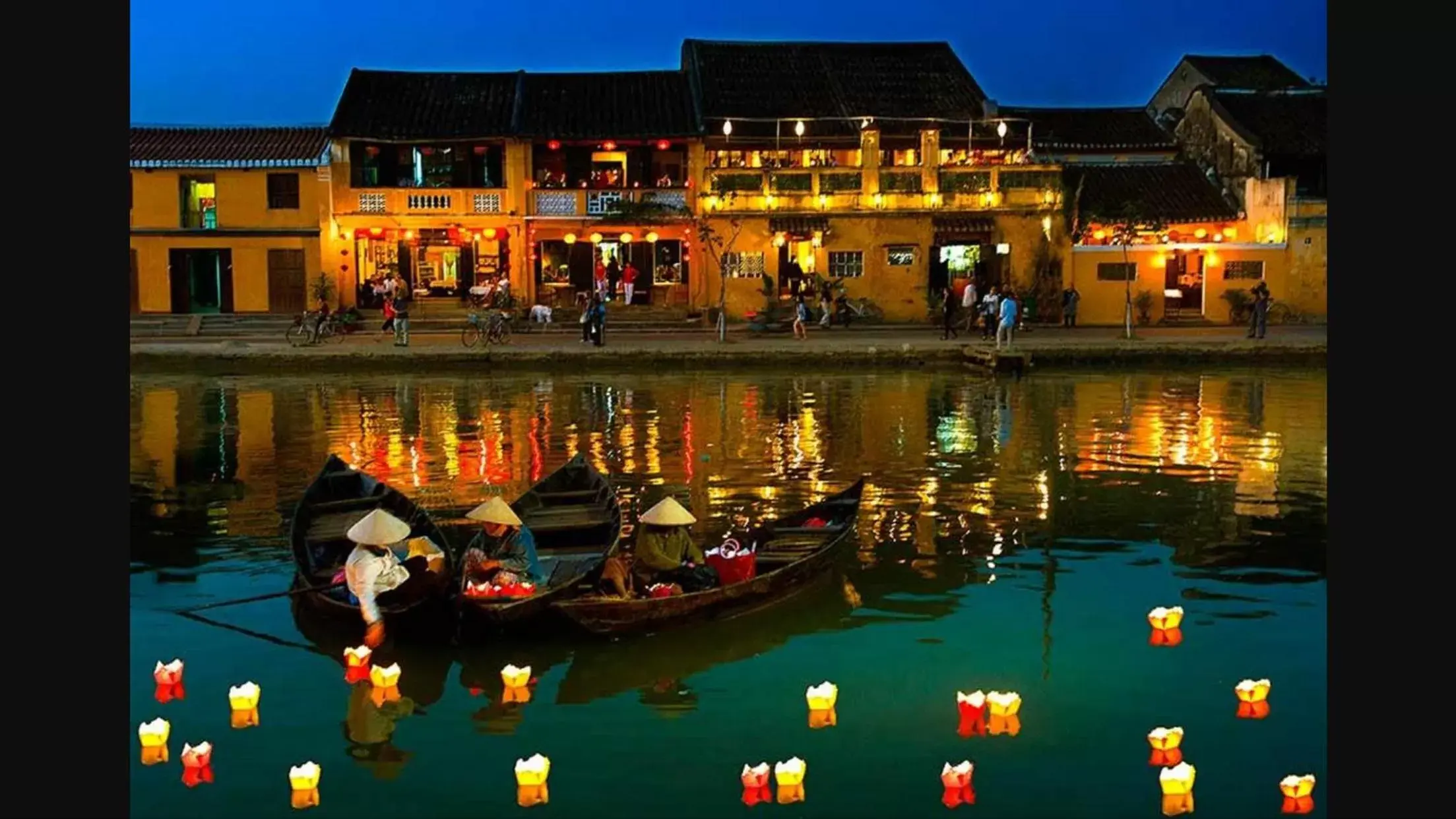 Evening entertainment in Hoi An Discovery Villa