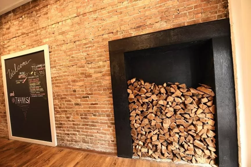 Restaurant/places to eat in Crosby Lofts