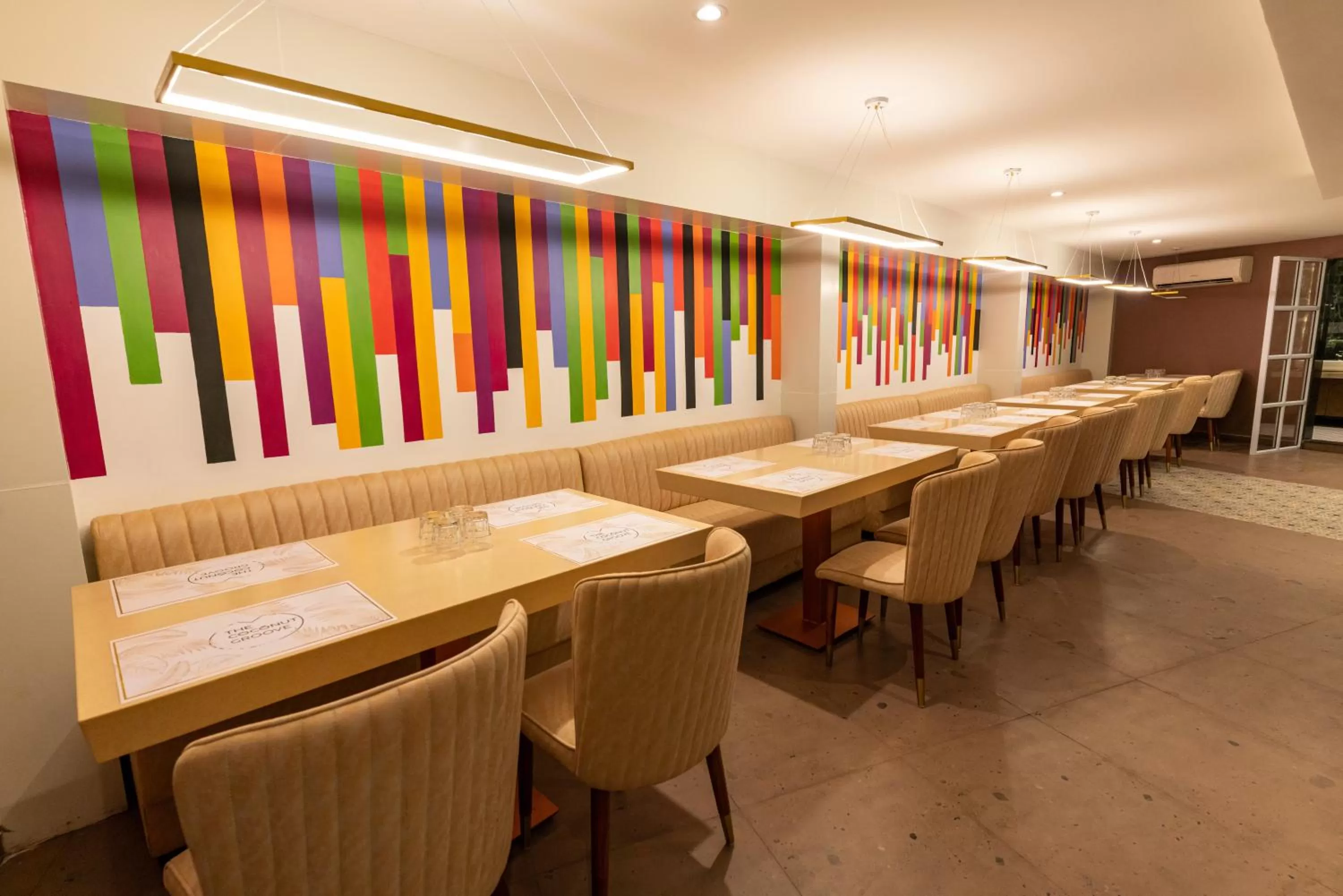 Restaurant/places to eat in Royal Plaza Suites by RAK Rooms, Mangaluru