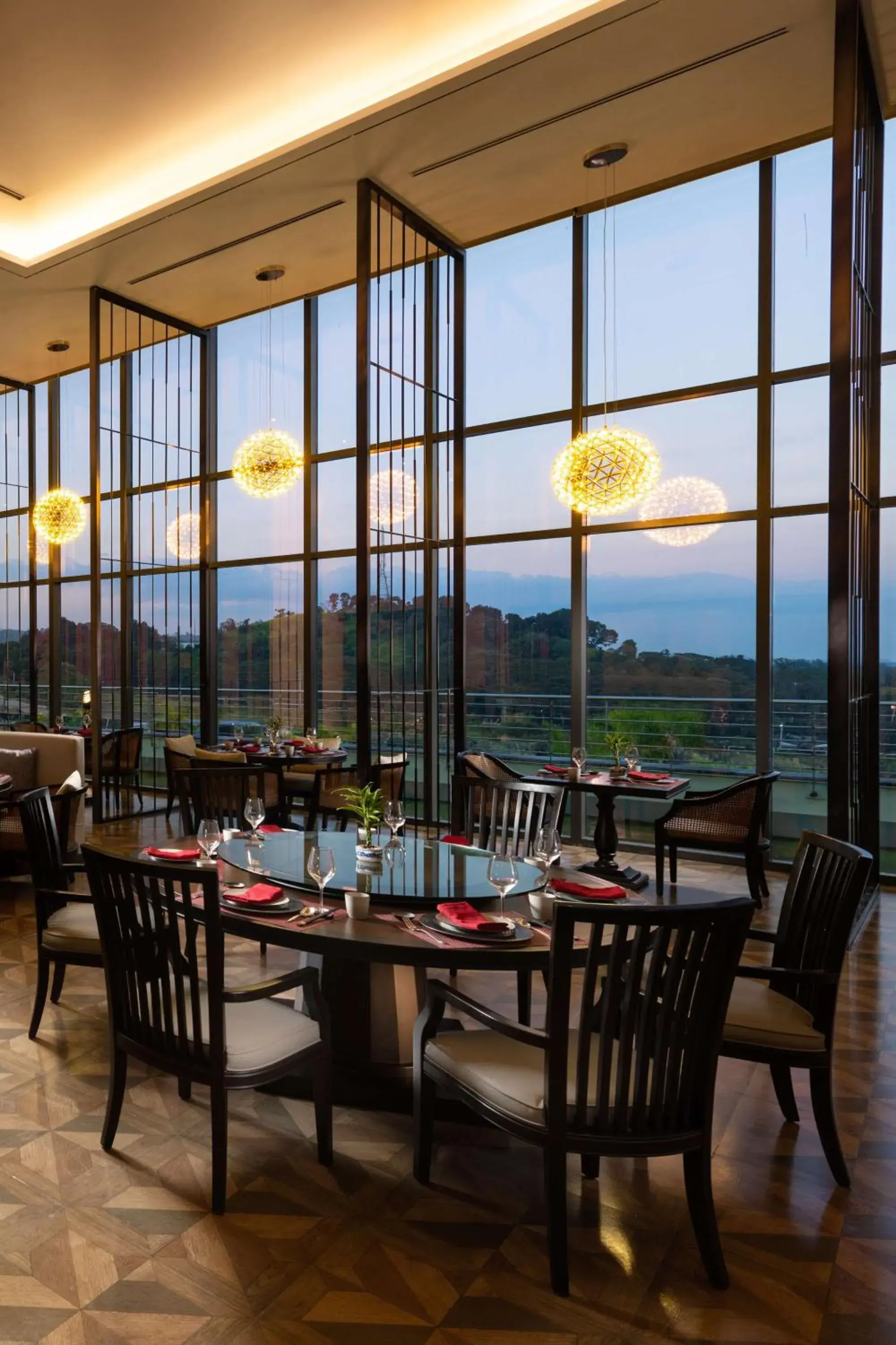 Restaurant/Places to Eat in Hilton Clark Sun Valley Resort