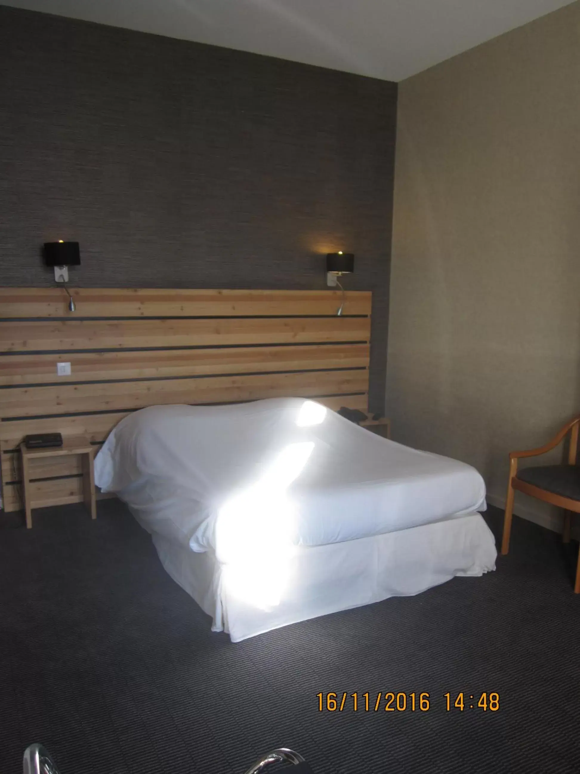 Bedroom, Bed in Hôtel Terminus