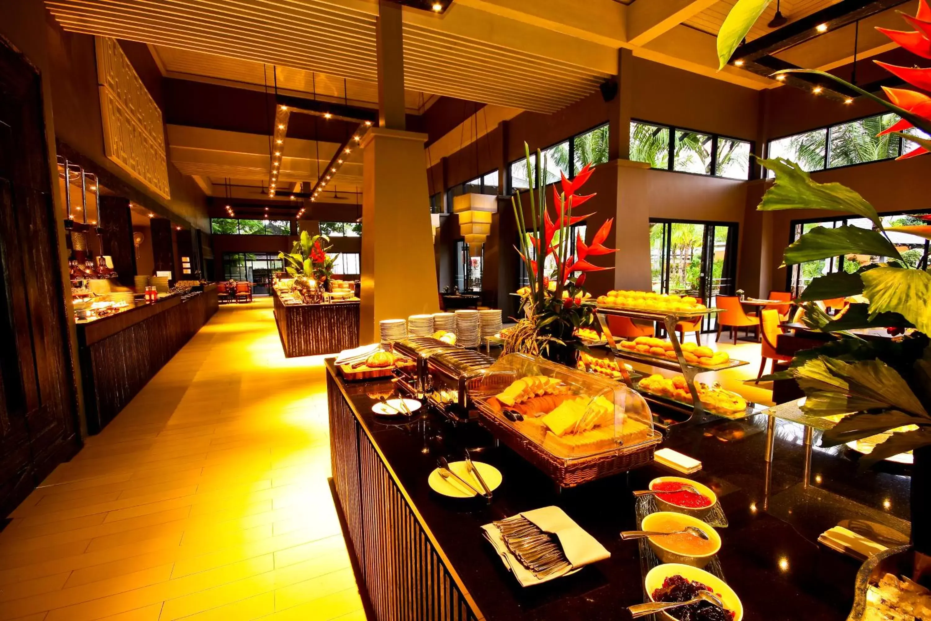 Restaurant/Places to Eat in Beyond Khaolak