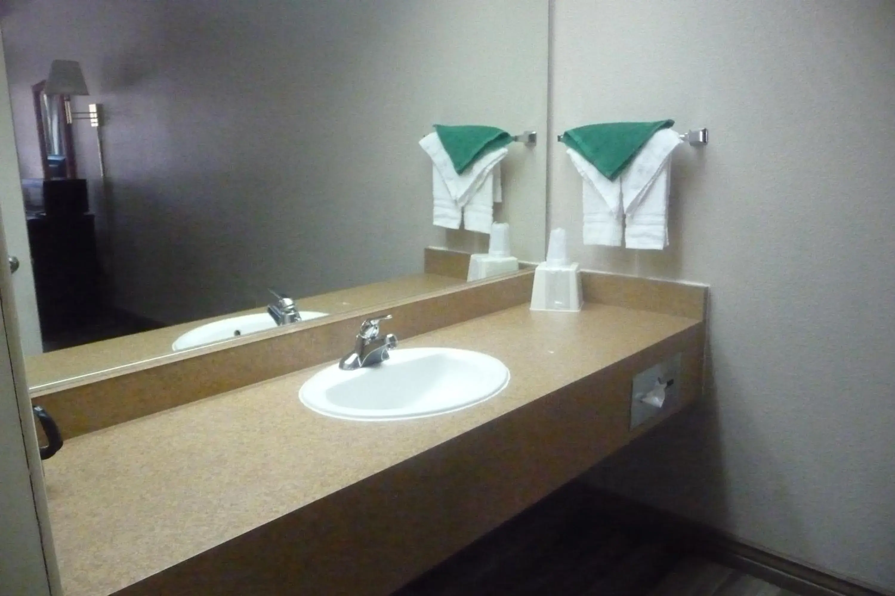 Bathroom in Sierra Inn