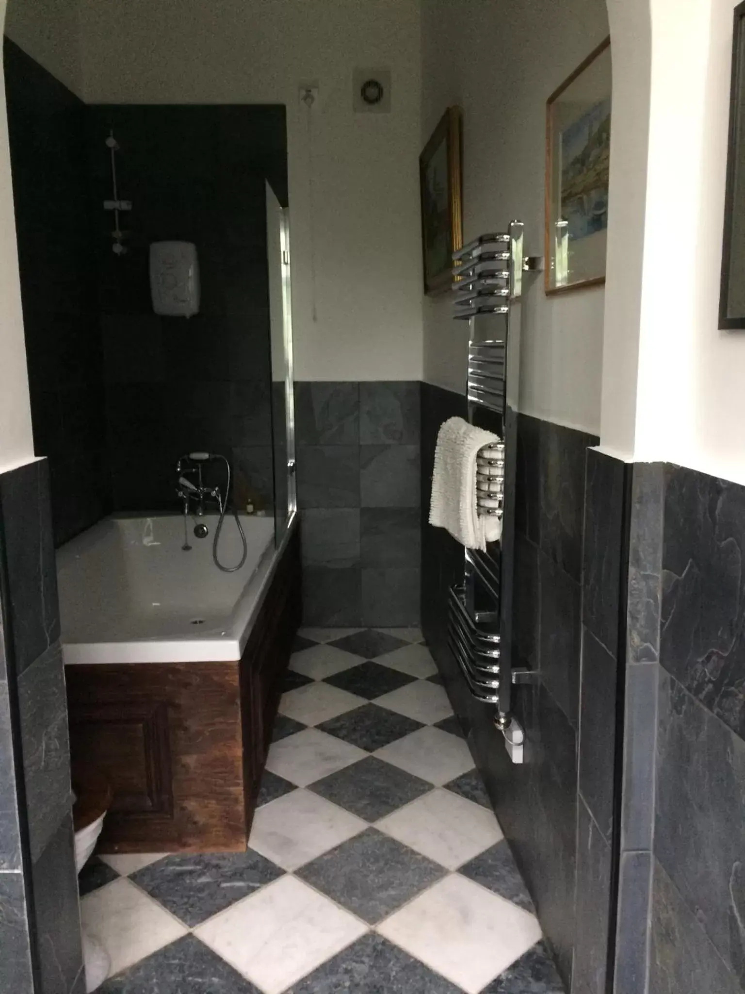 Bathroom in B&B Harlington Manor