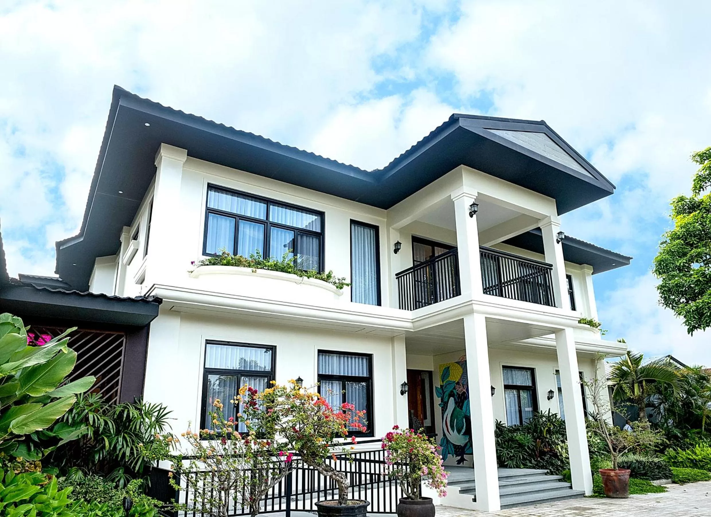 Property Building in UNWND Boutique Hotel Dumaguete