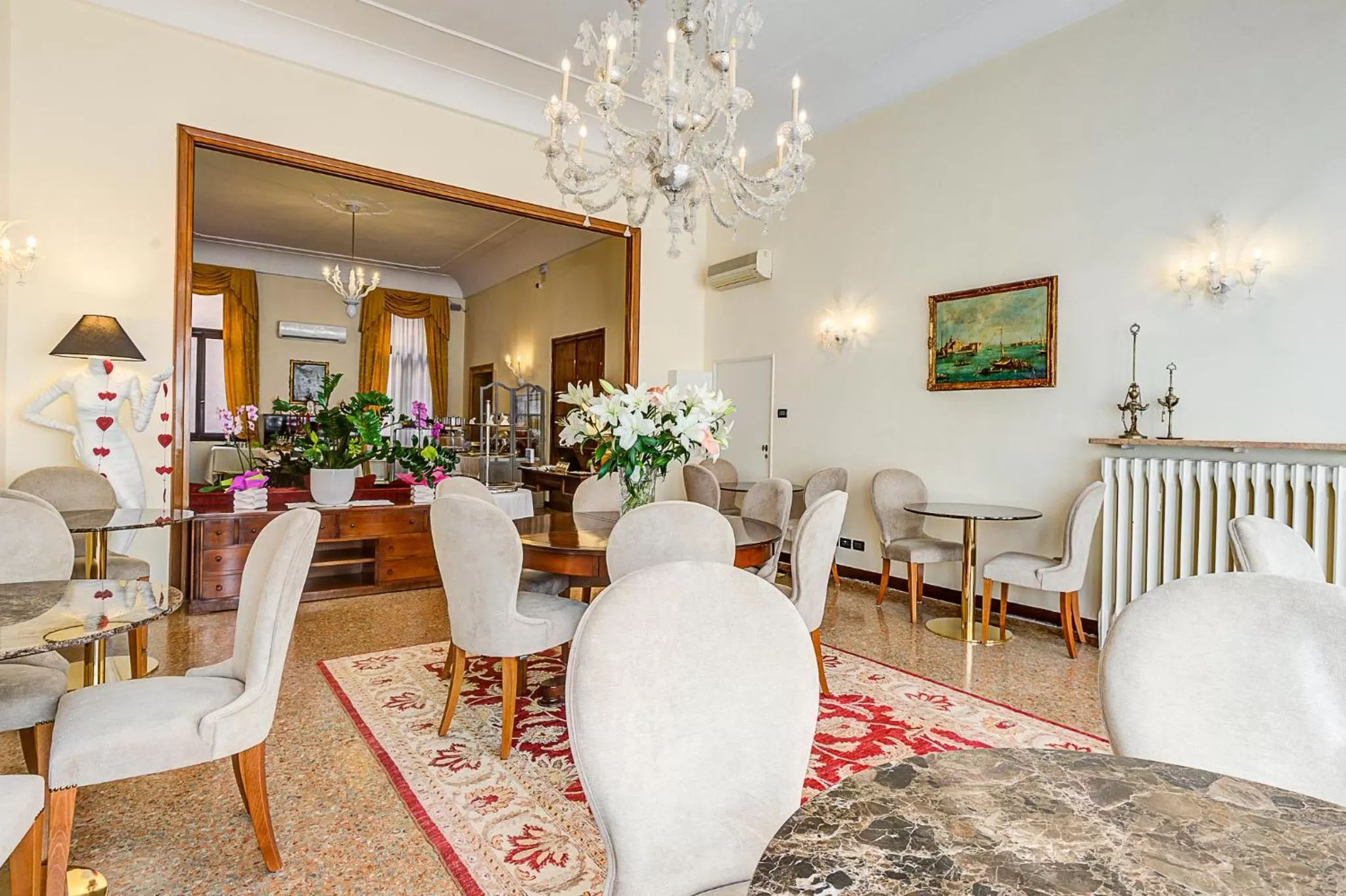 Breakfast in Ca' Cappellis