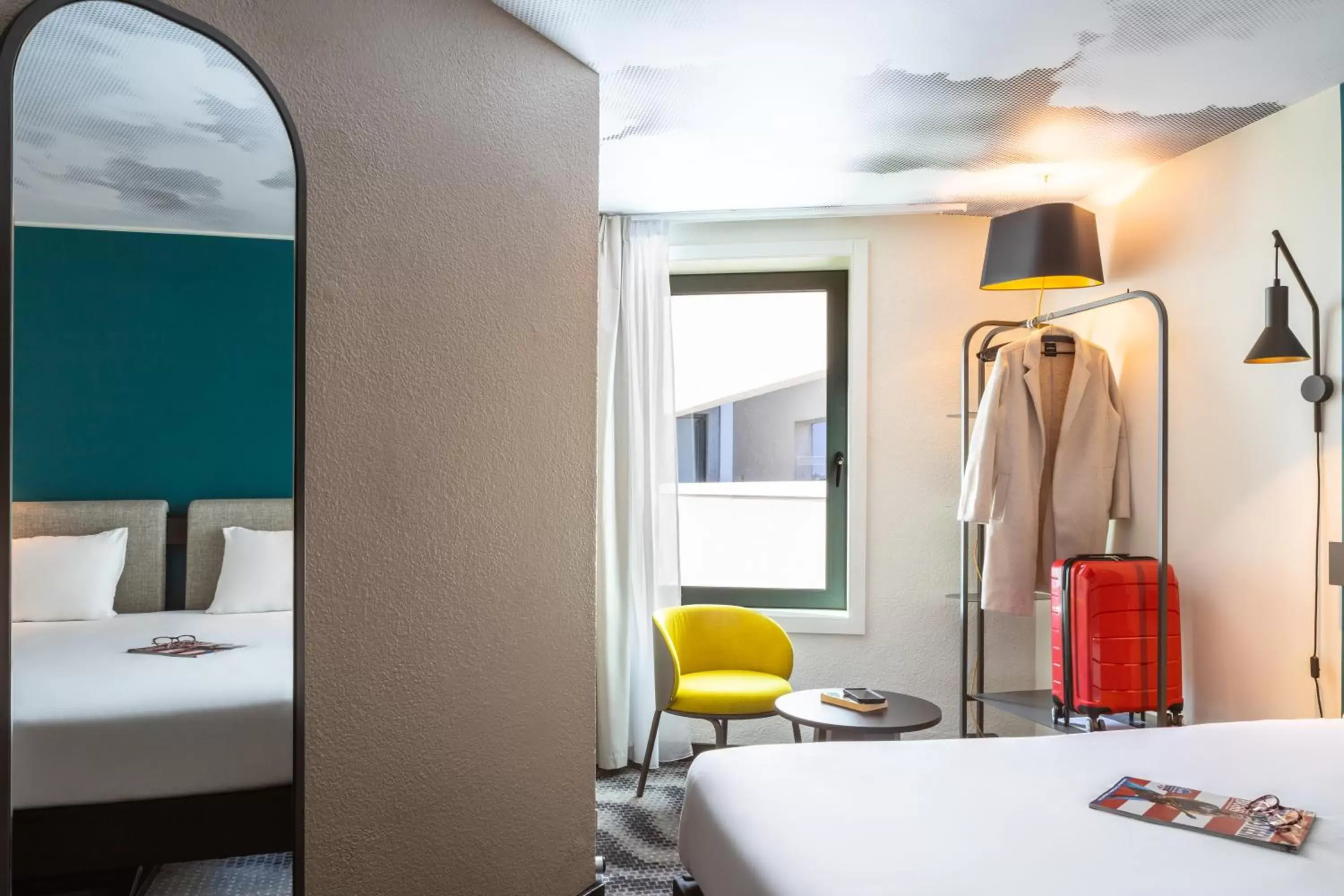 Bedroom, Bathroom in ibis Paris Coeur d'Orly Airport