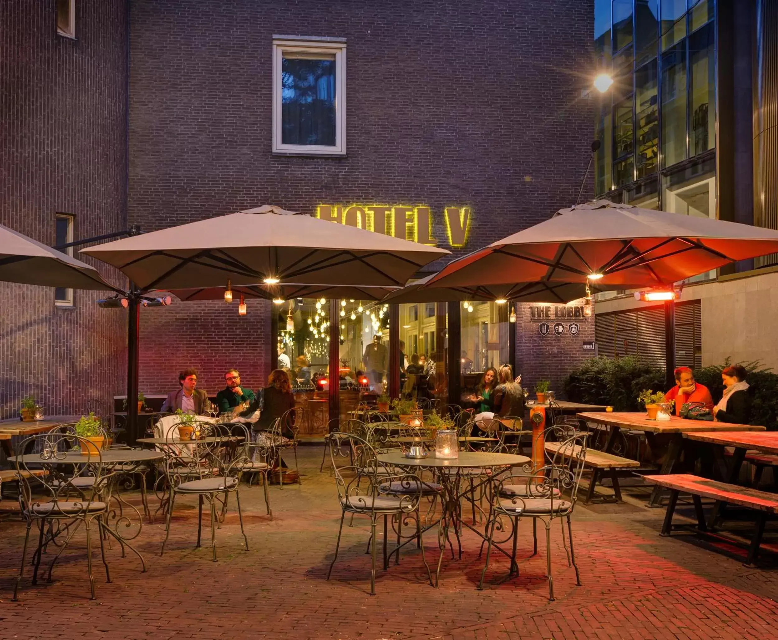 Balcony/Terrace, Restaurant/Places to Eat in Hotel V Nesplein
