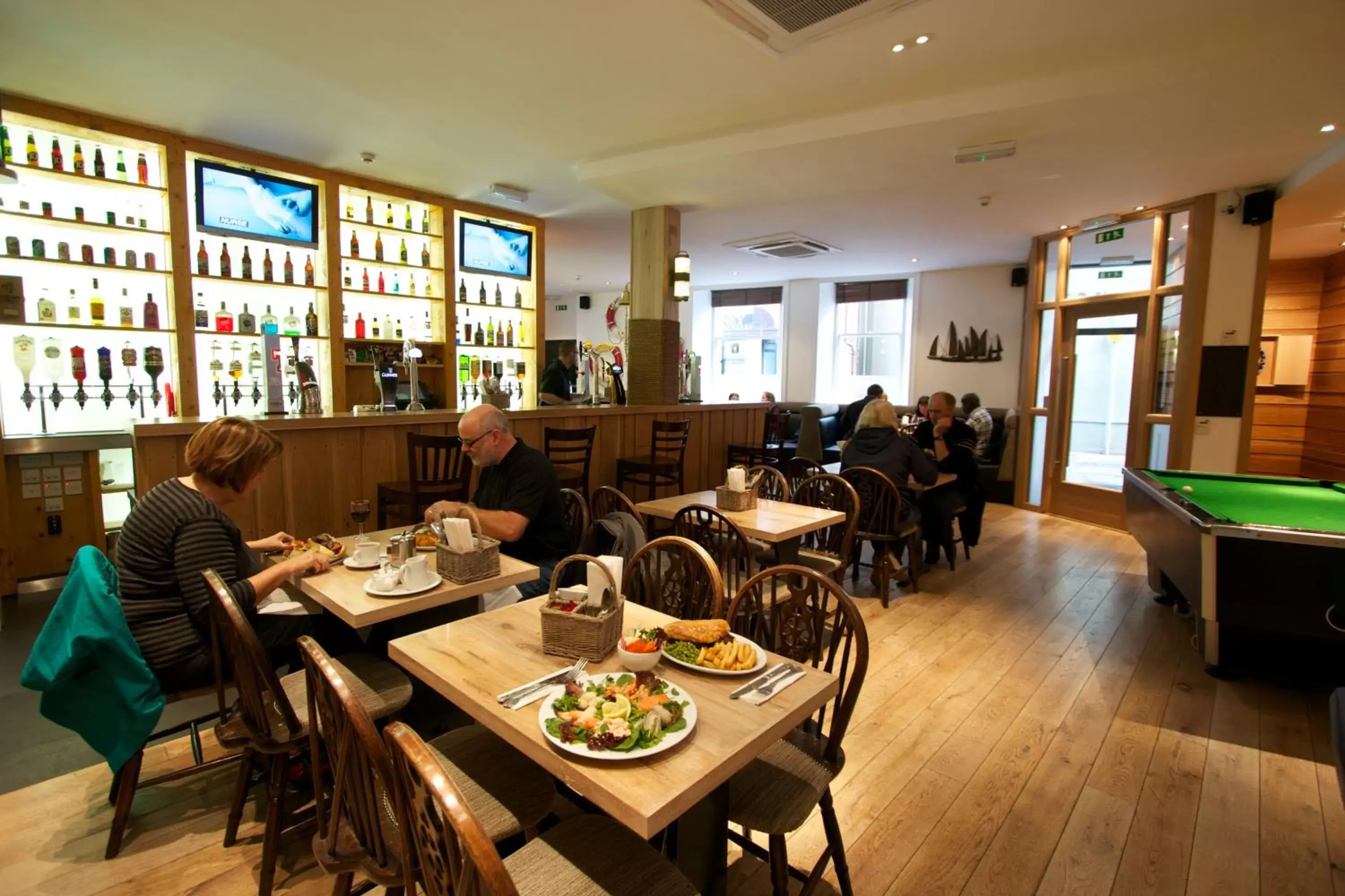 Lounge or bar in The Kirkwall Hotel Lounge or bar in The Kirkwall Hotel