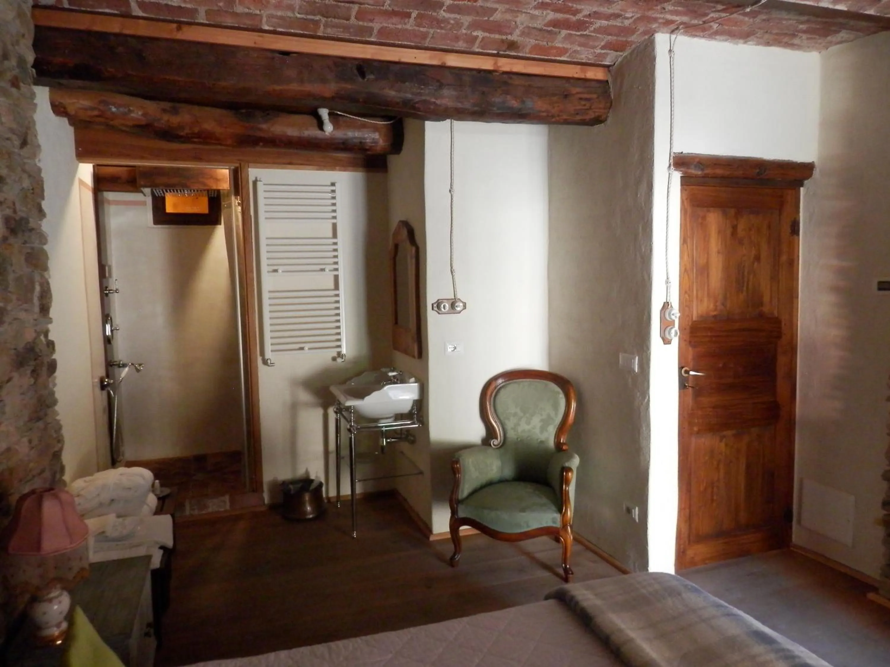 Shower in Il Sogno Della Vita AgriResort - Country Rooms & Suites