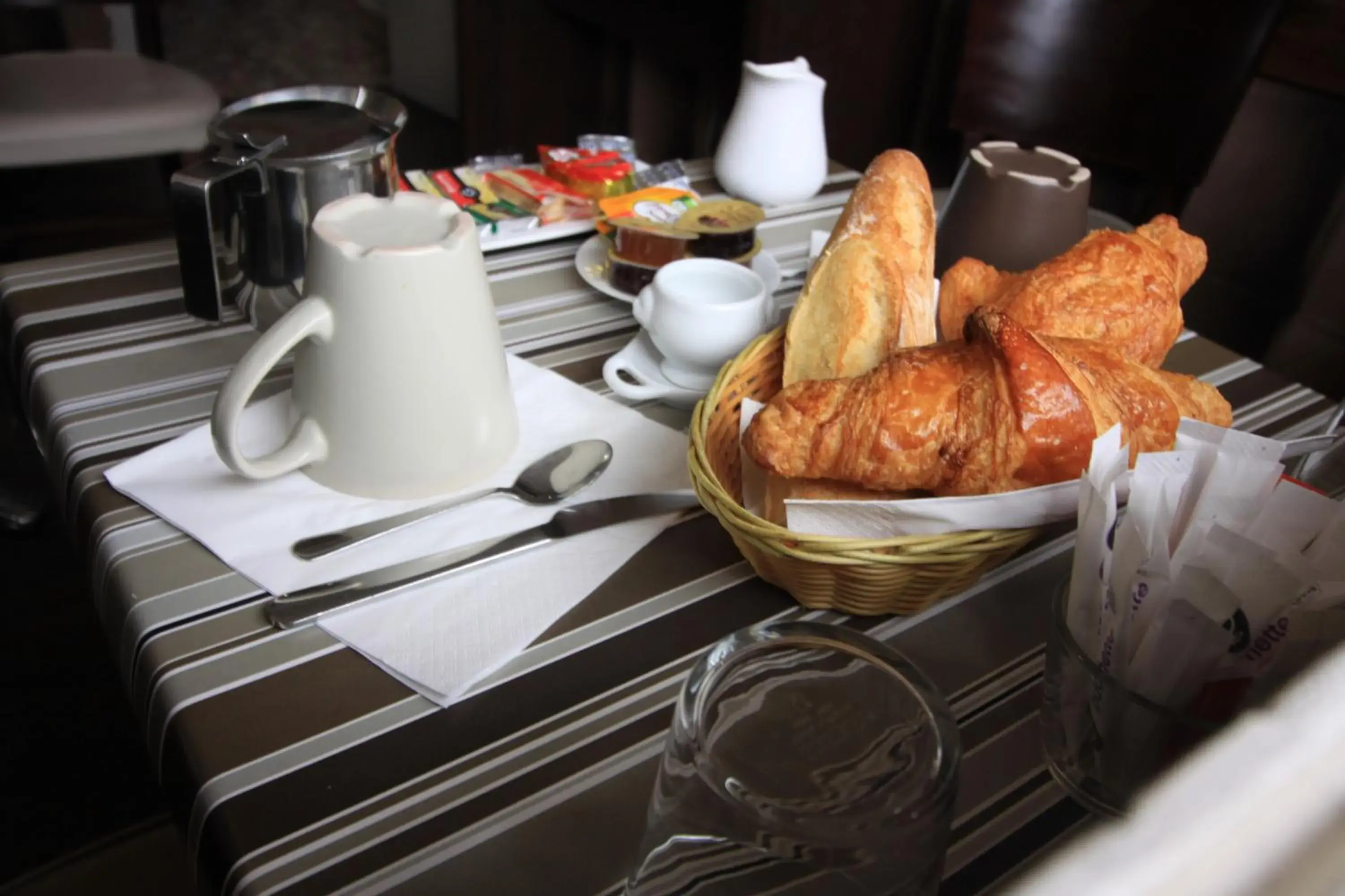 Breakfast in Hotel De l'Univers